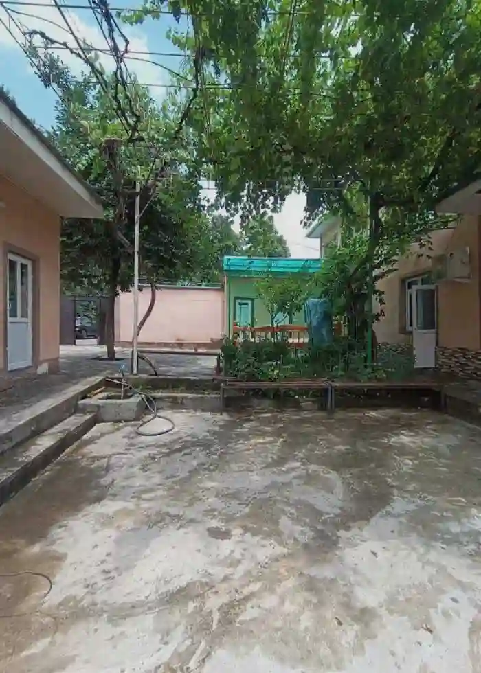 2 этажный, 7-комн. дом, 2002 м², 4 соток, Исмоил Сомони