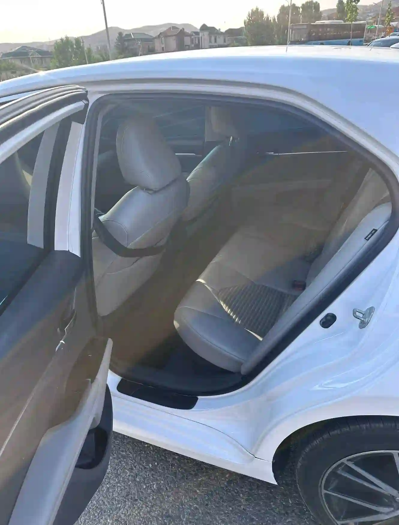 Toyota Camry 2019