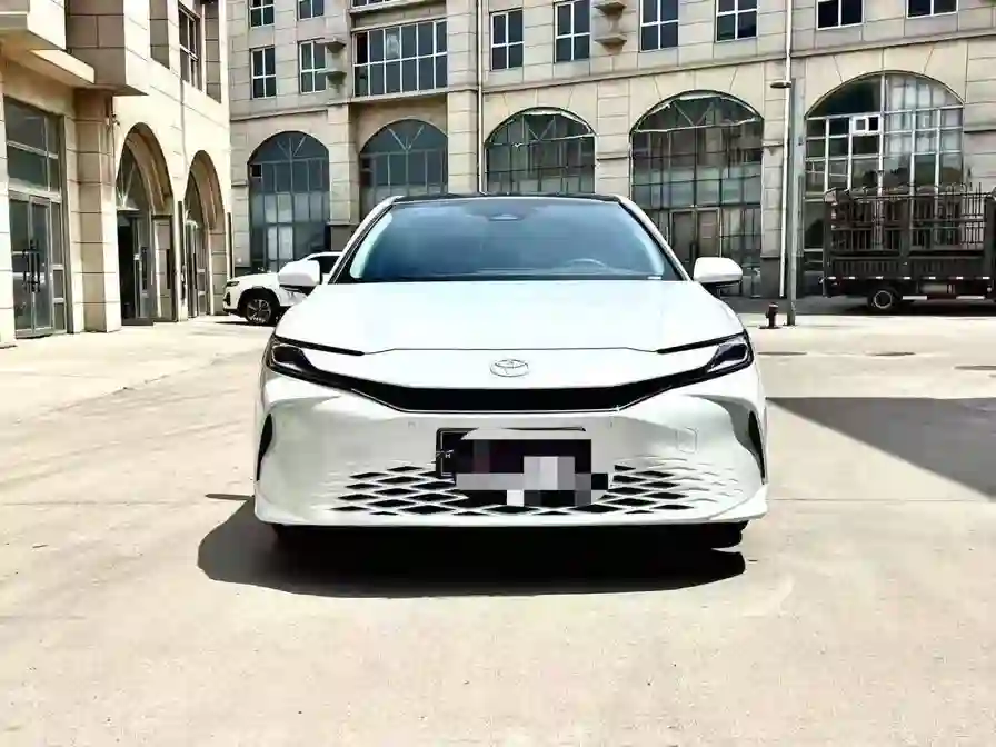 Toyota Camry 2024