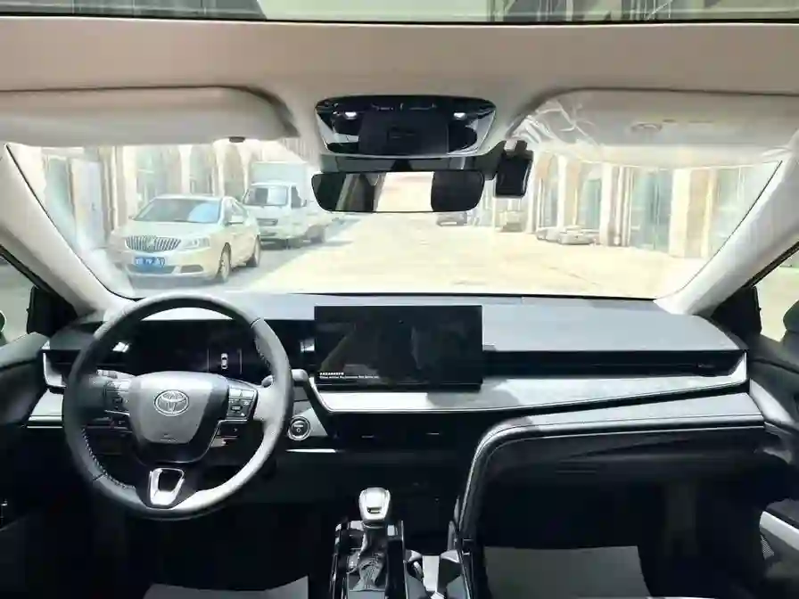 Toyota Camry 2024