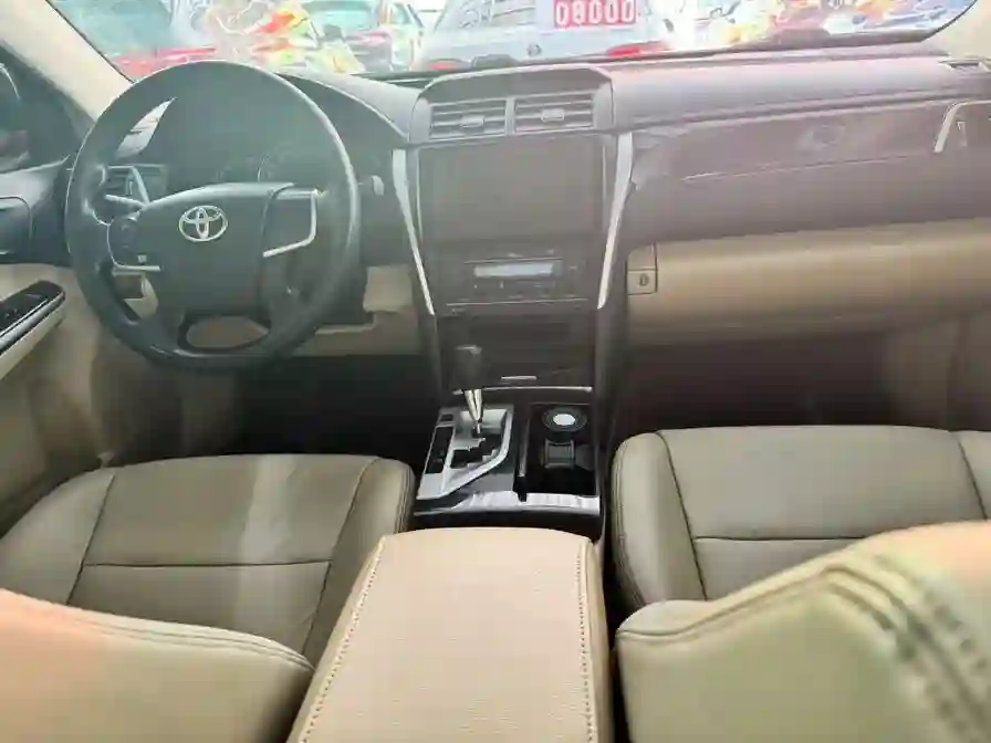 Toyota Camry 2016