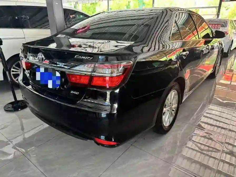 Toyota Camry 2016