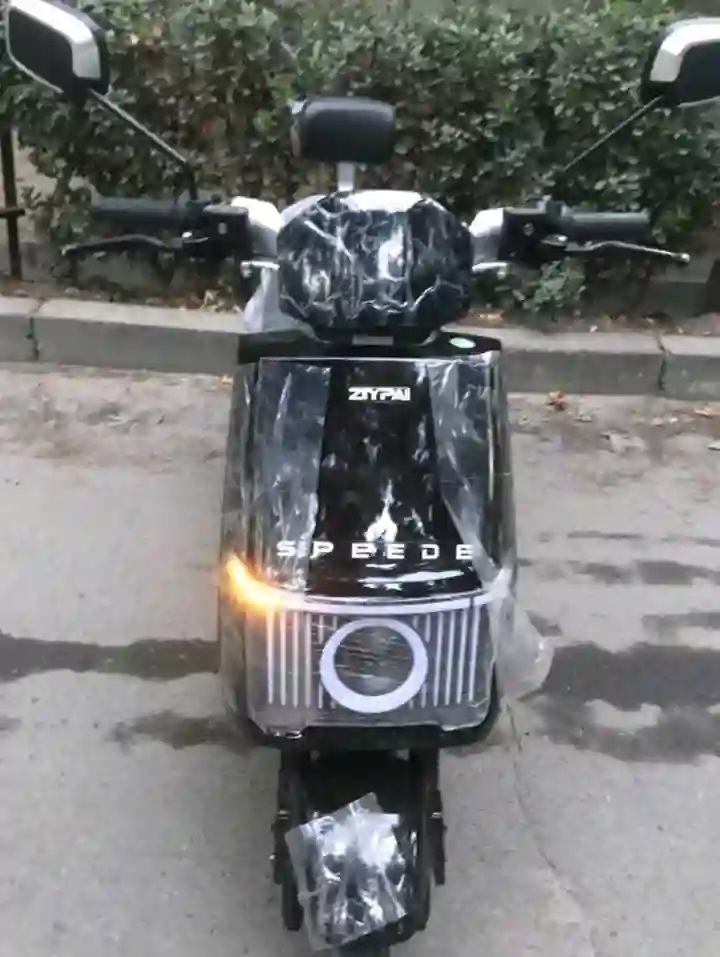Скутер SPEEDE