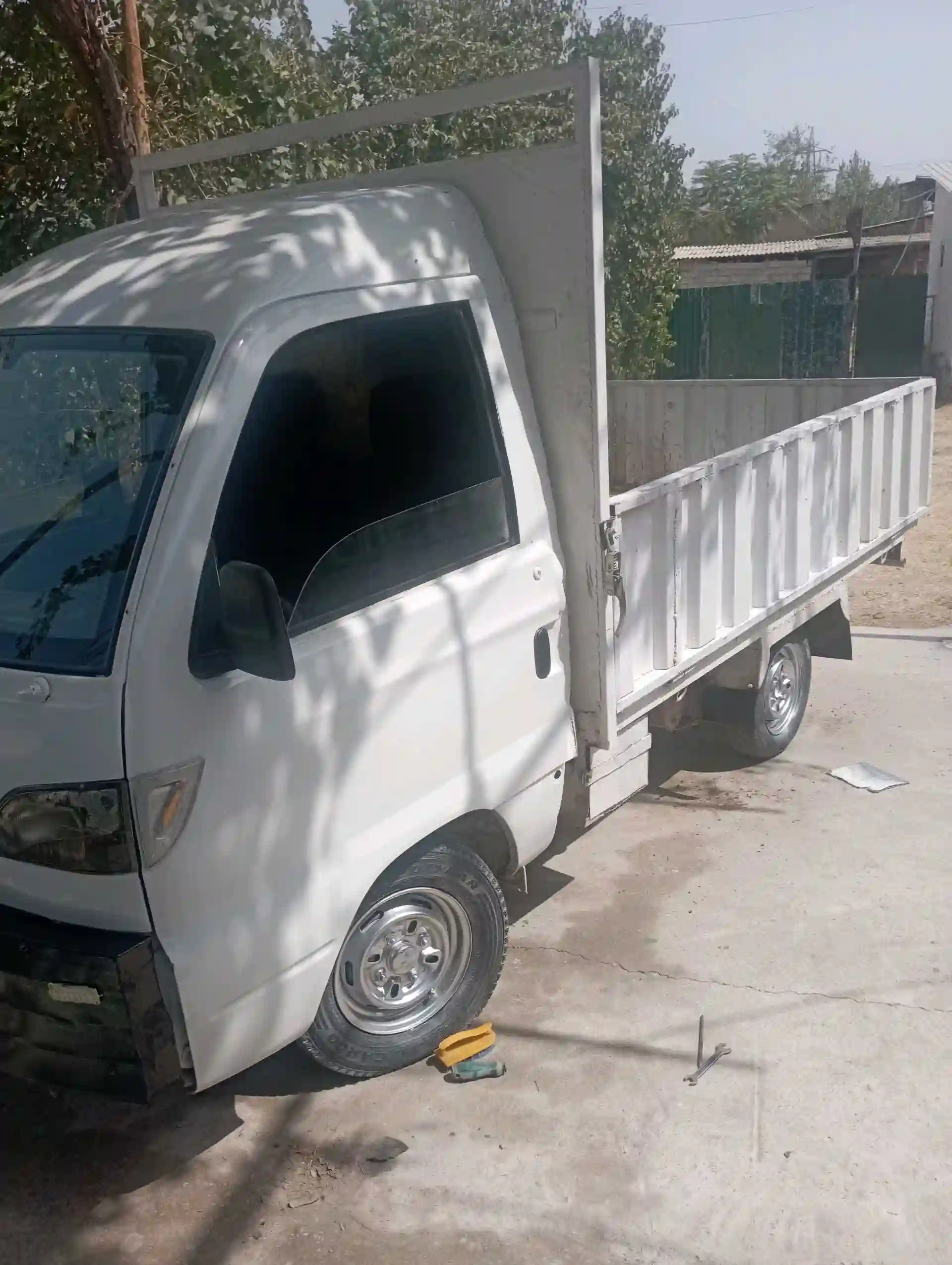 Daewoo Brougham 2006