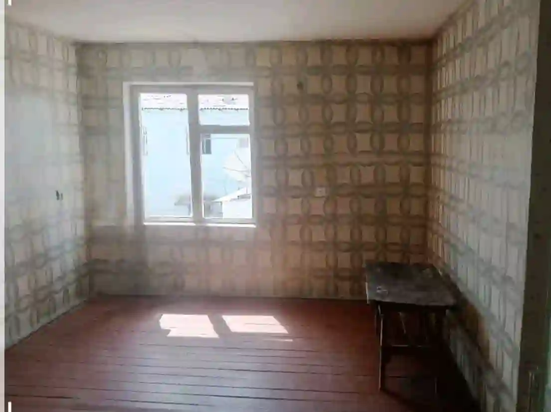 2-к квартира, 2 этаж, 42 м², Абдурахмони Джоми