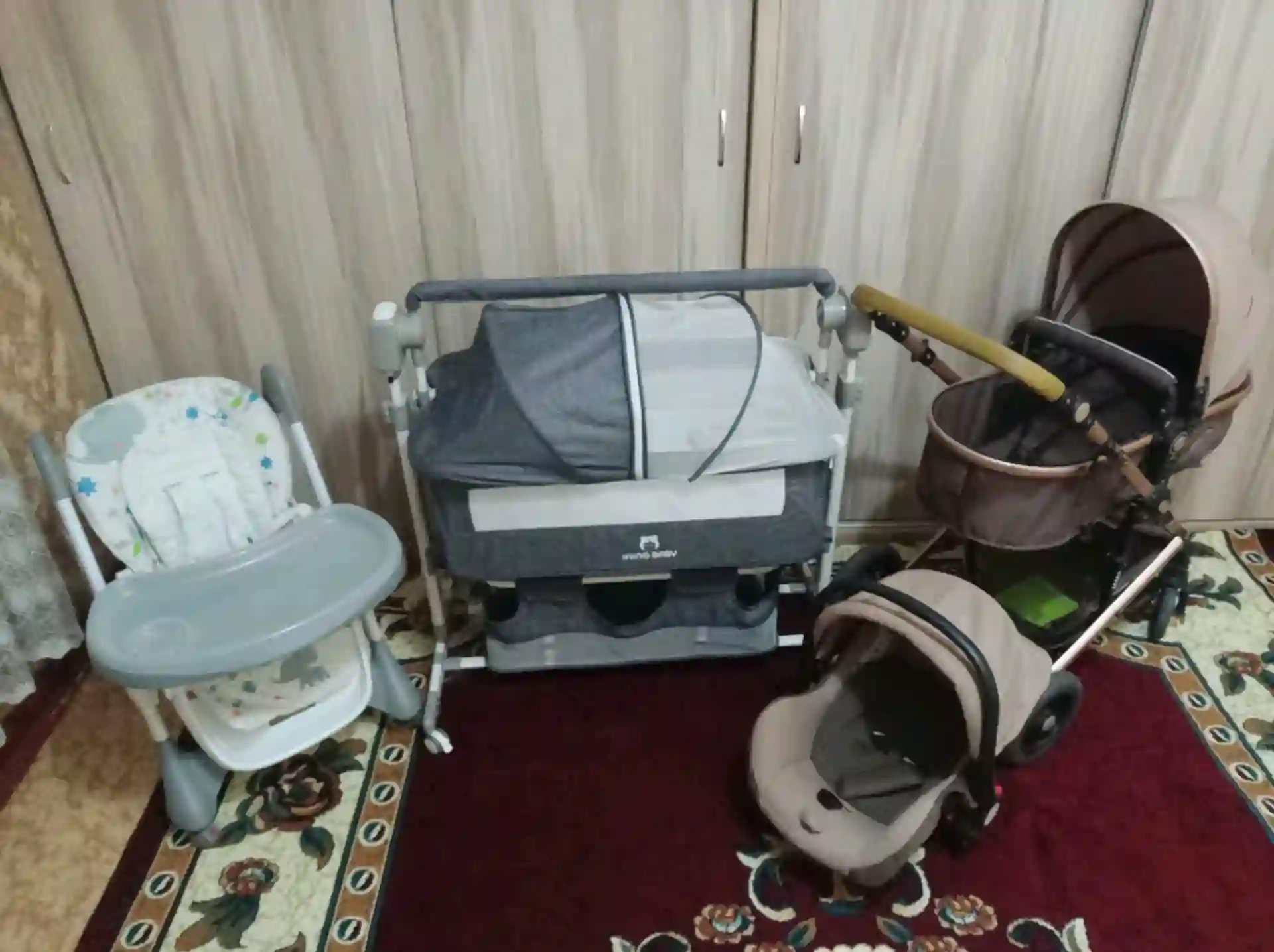 Калыбел электронный каляска и стульчик для кормлен
