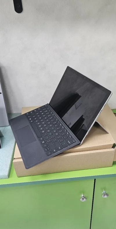 Ноутбук Microsoft Pro 7 plus i5 11th