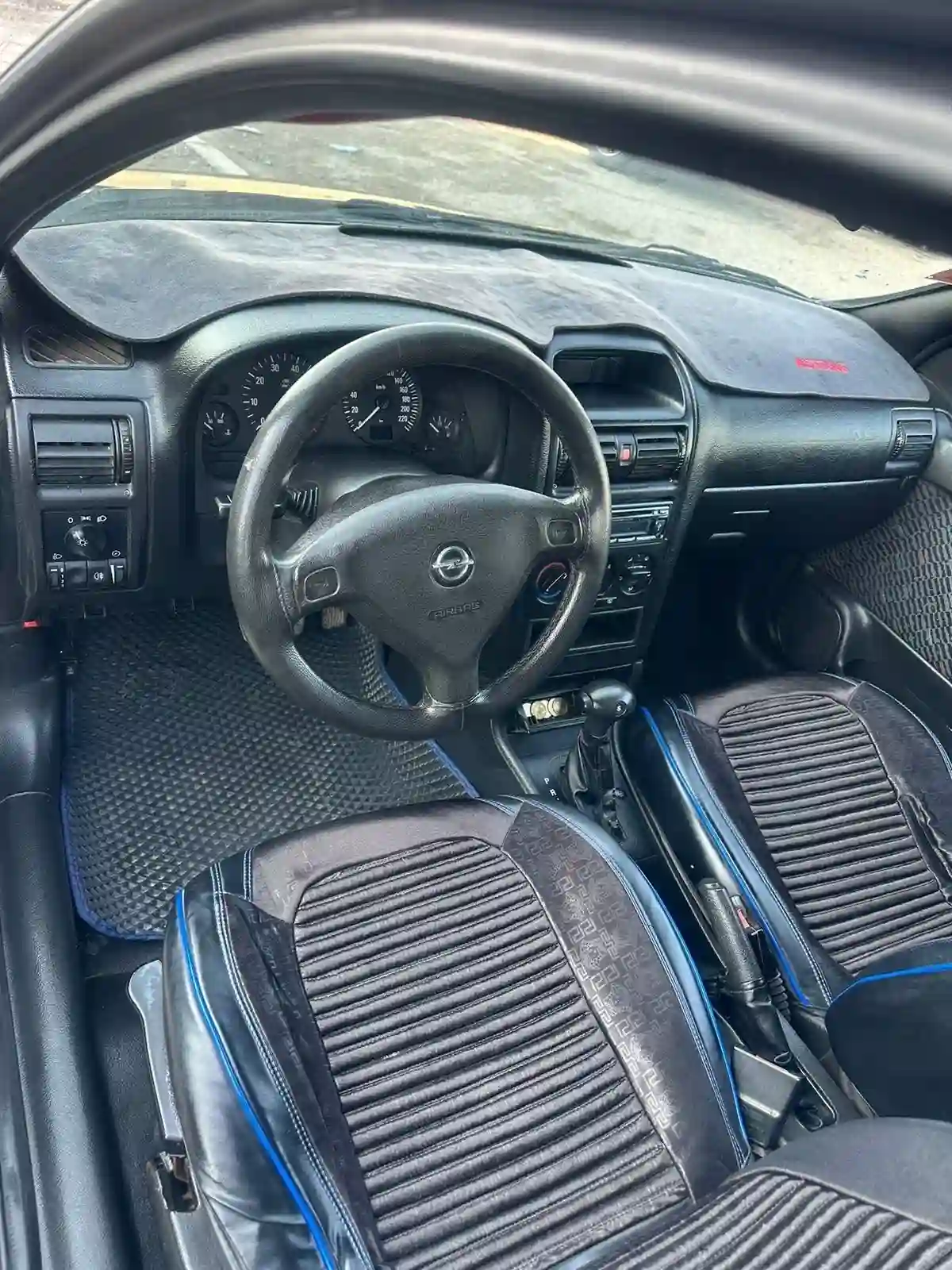 Opel Astra j 1998