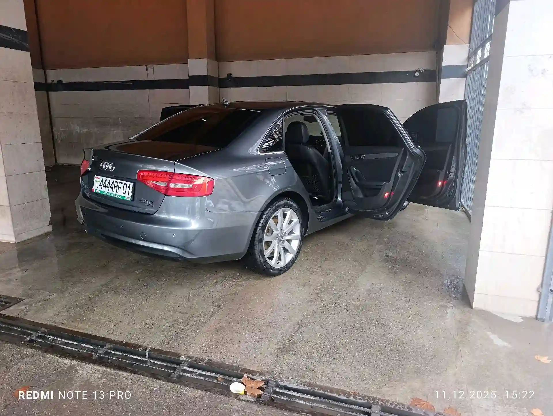 Audi A4 2014