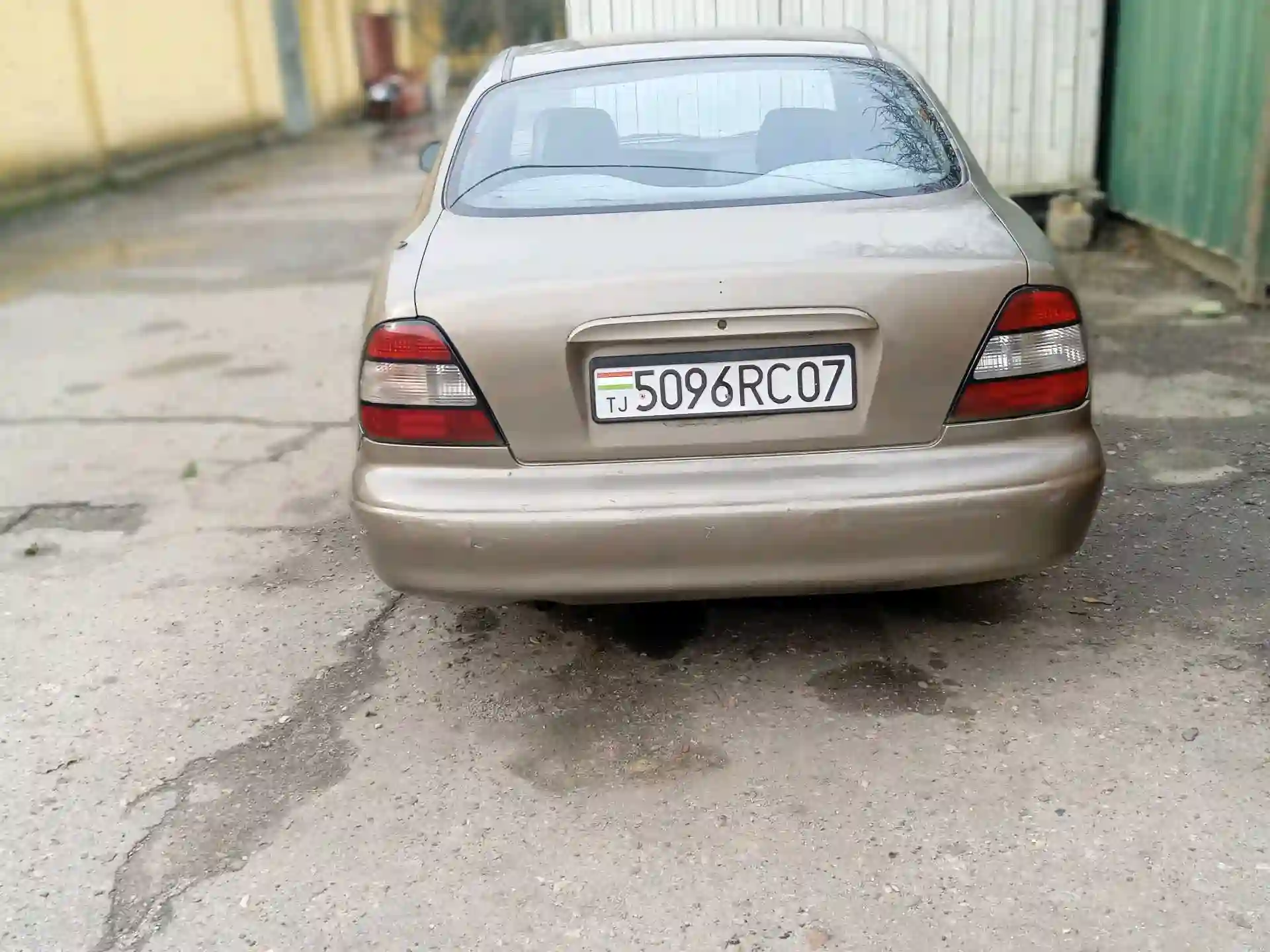 Daewoo Leganza 1999
