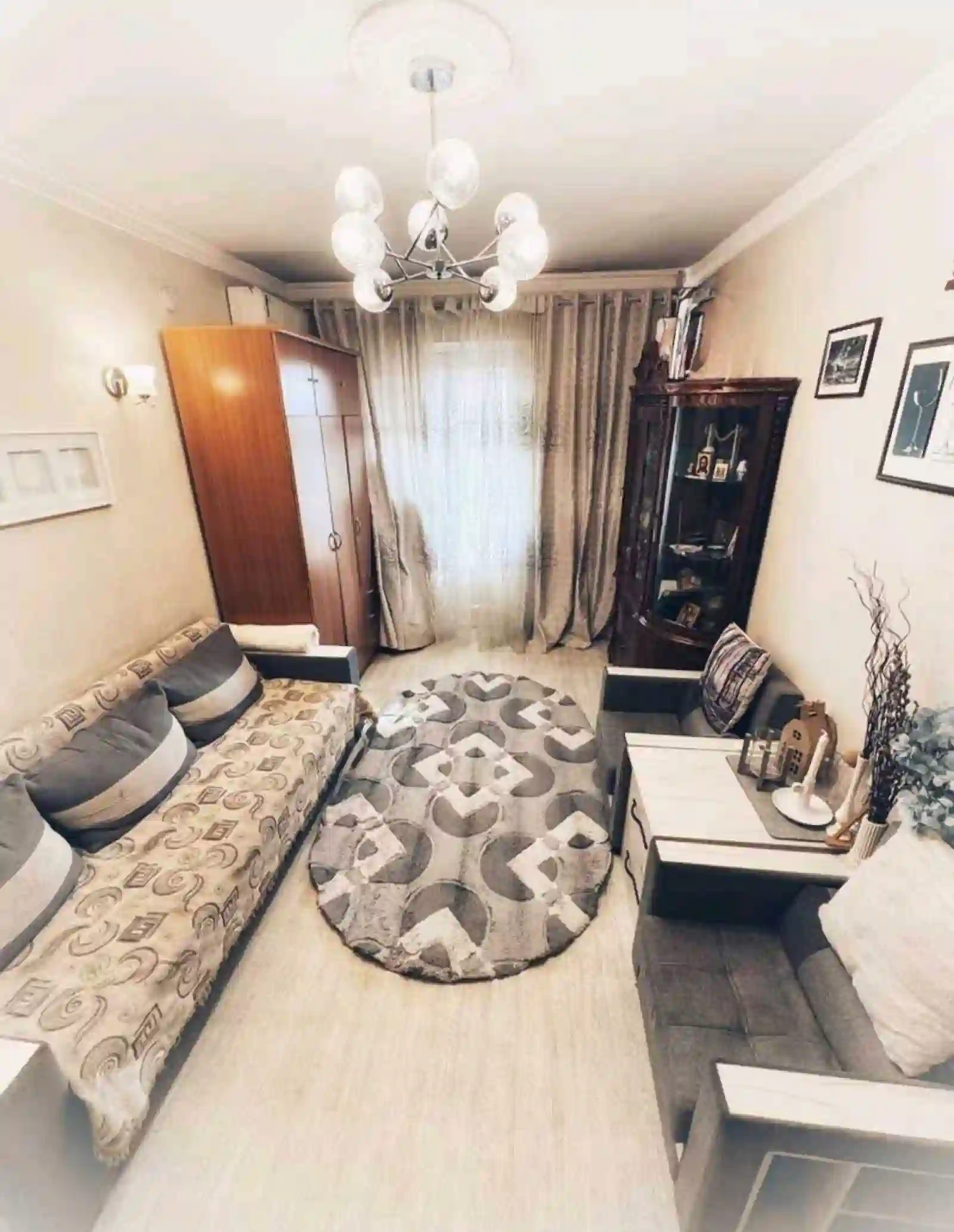 2-к квартира, 3 этаж, 49 м², Фирдавси