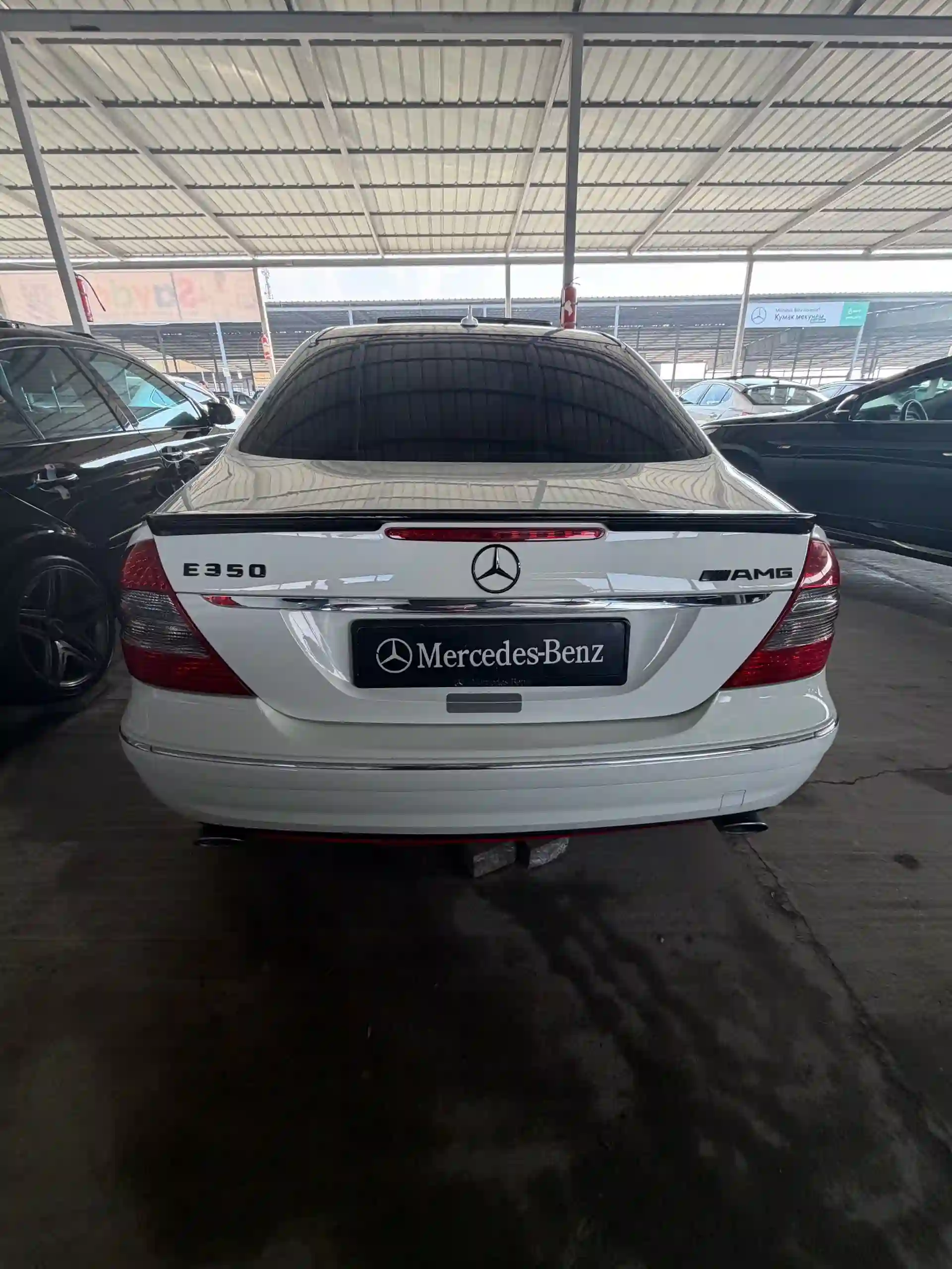 Mercedes-benz E class 2009