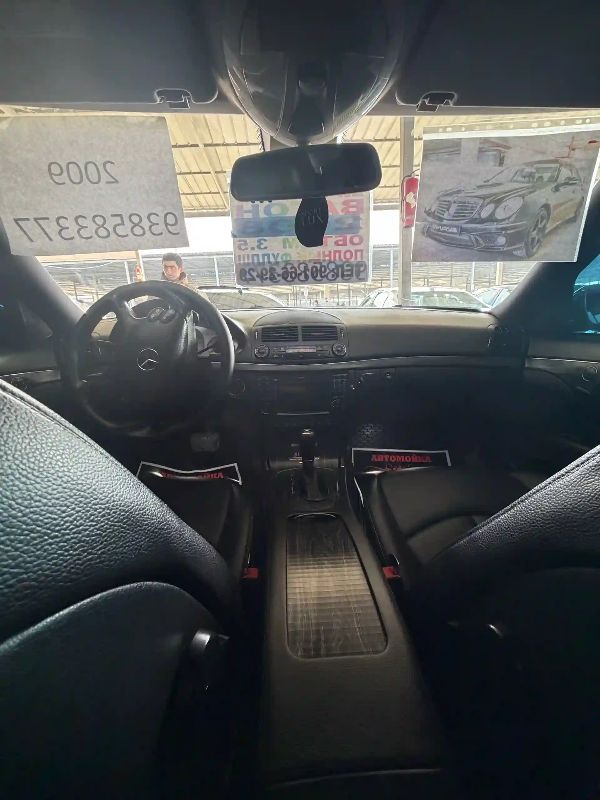 Mercedes-benz E class 2009