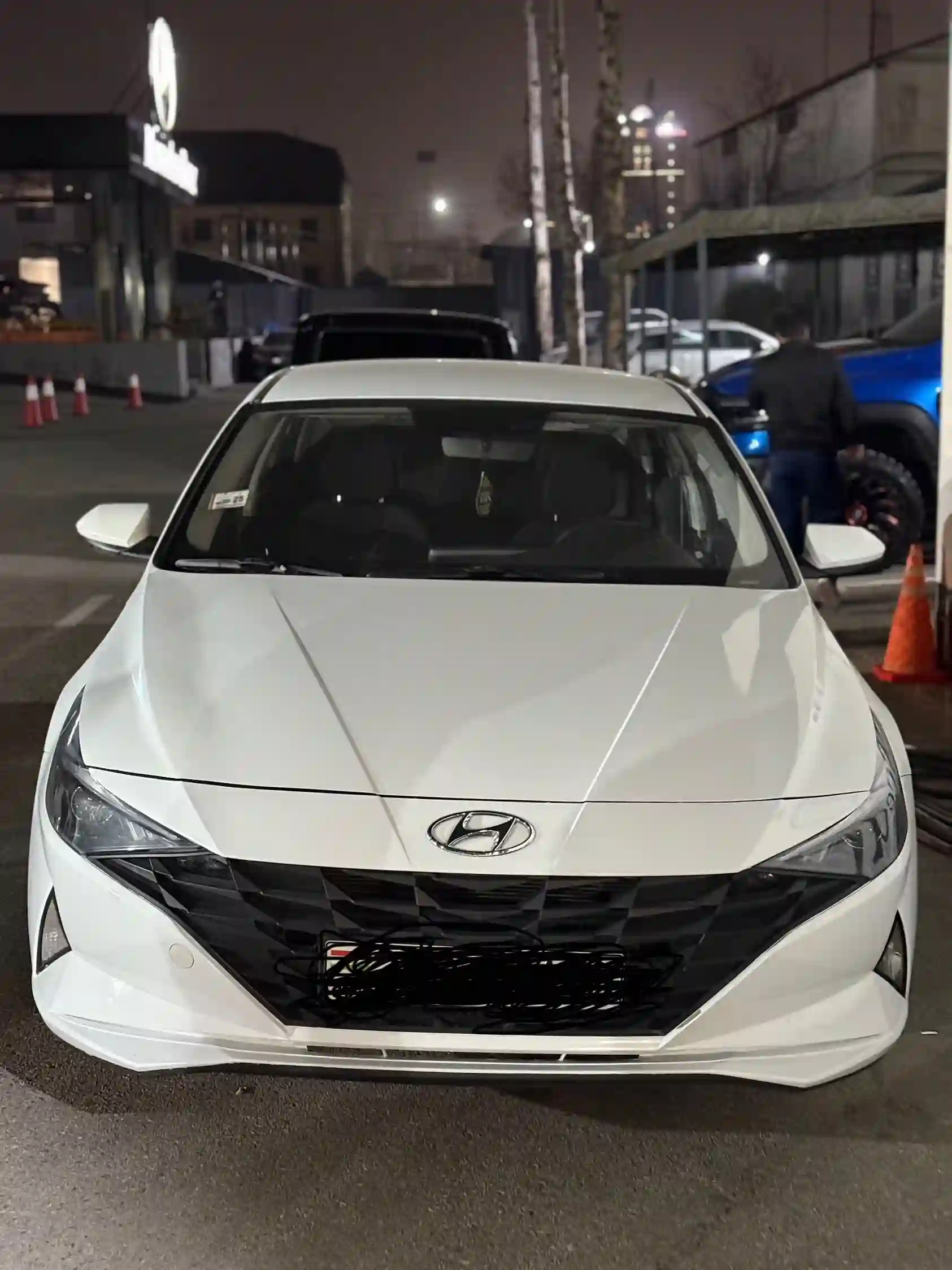 Hyundai Elantra 2022