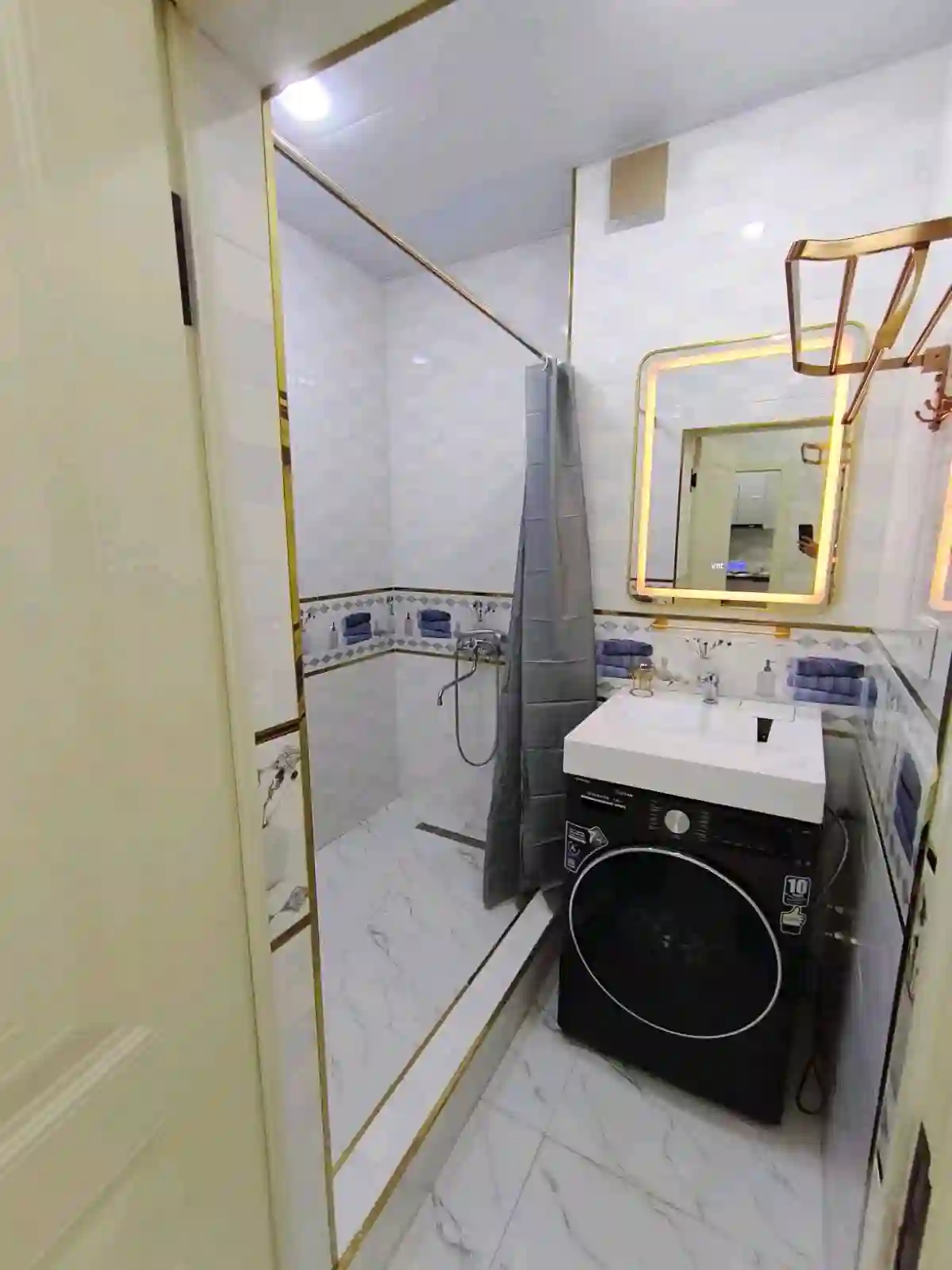 2-к квартира, 3 этаж, 60 м², Ашан. И. Сомони