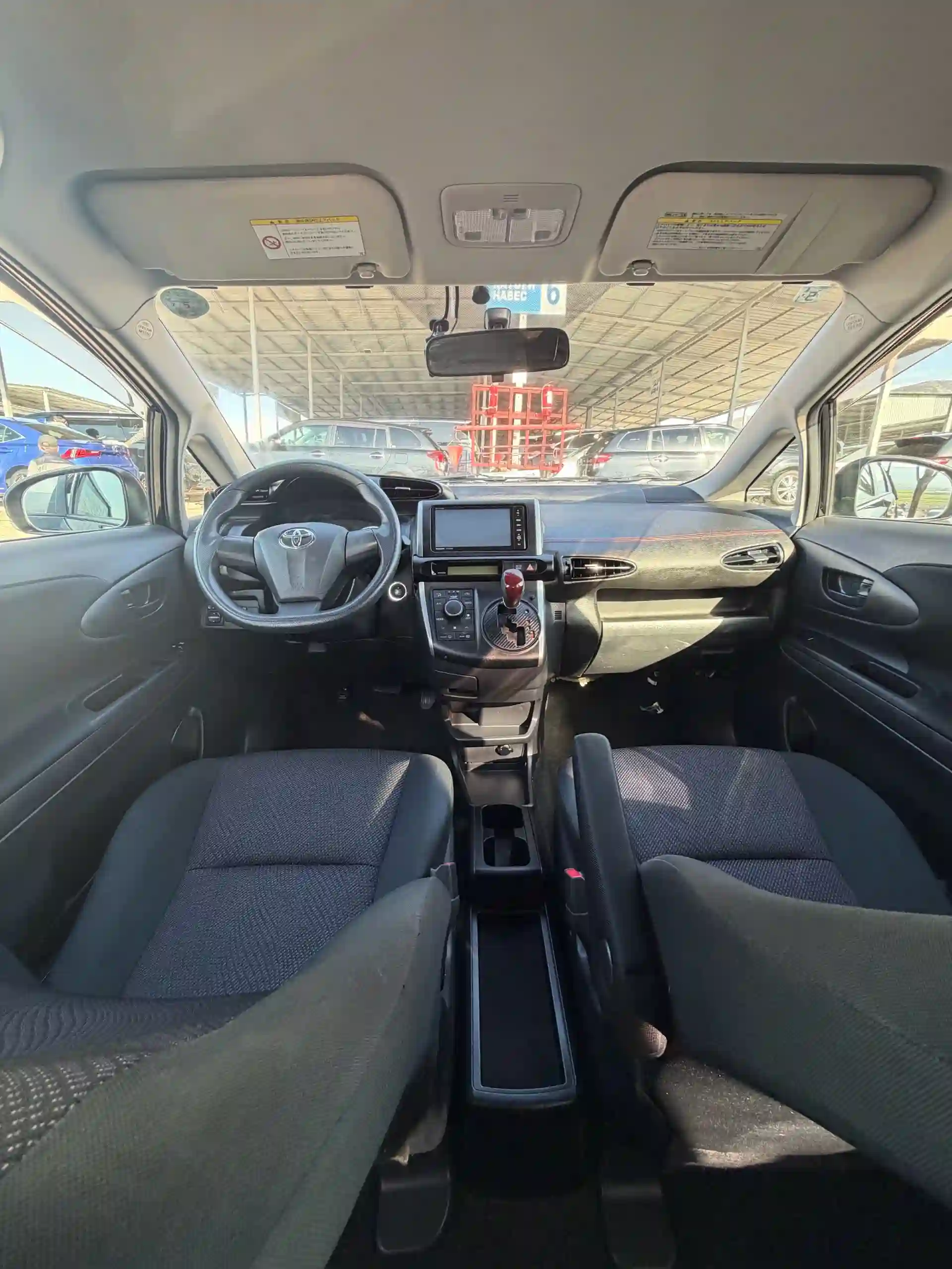 Toyota Vitz 2014