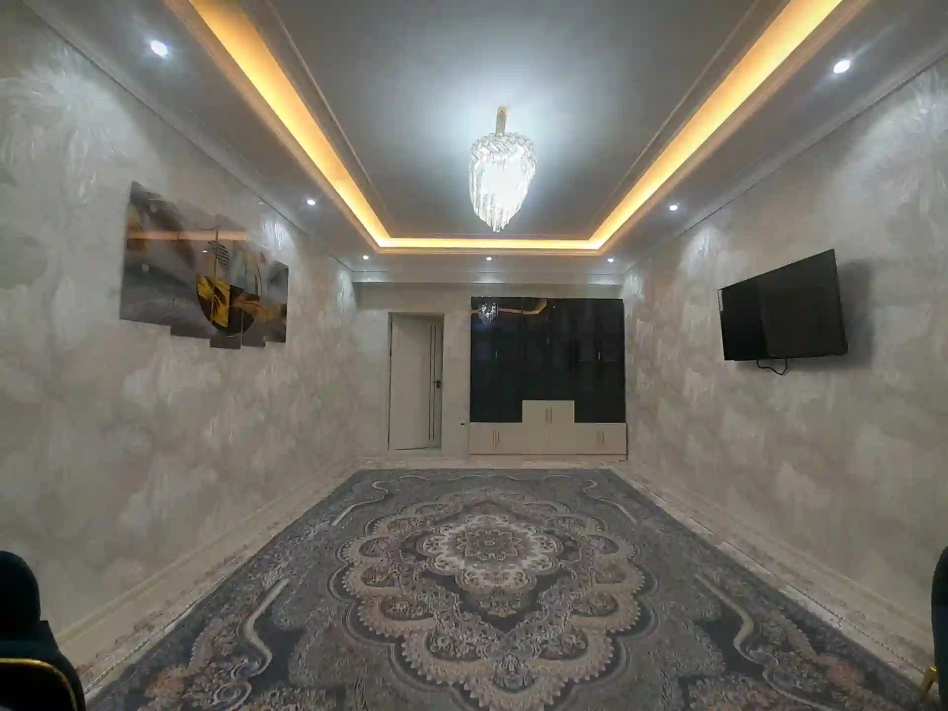 2-к квартира, Цокольный этаж, 98 м², 19мкр
