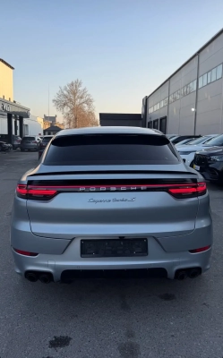 Porsche Cayenne 2021