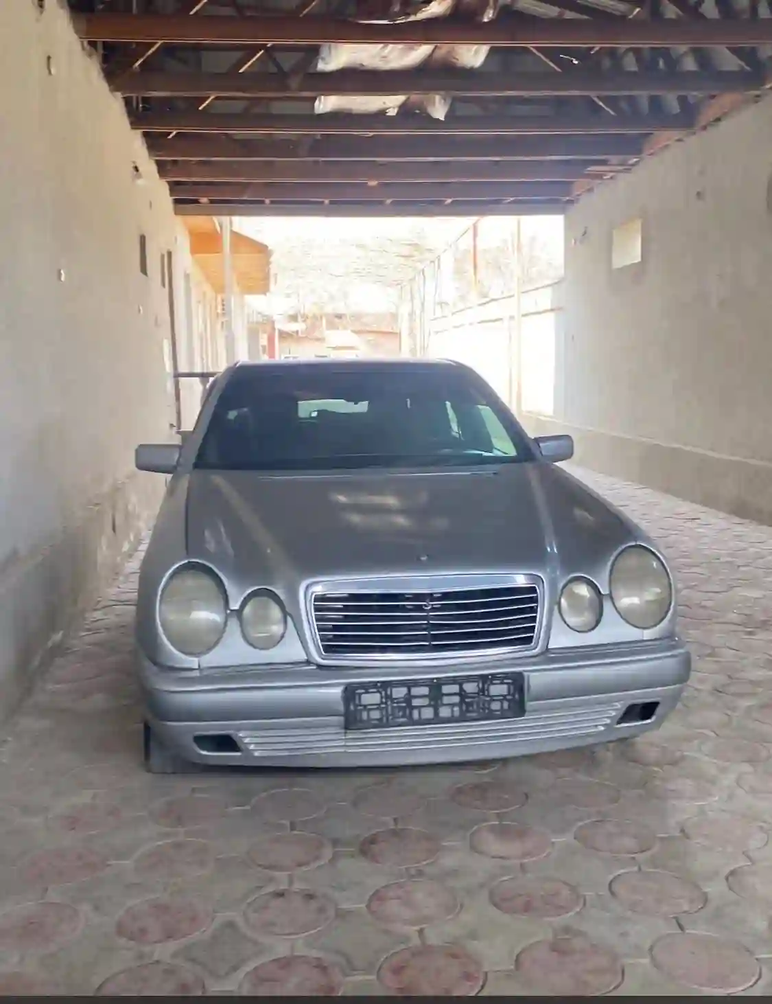 Mercedes-benz E class 1996