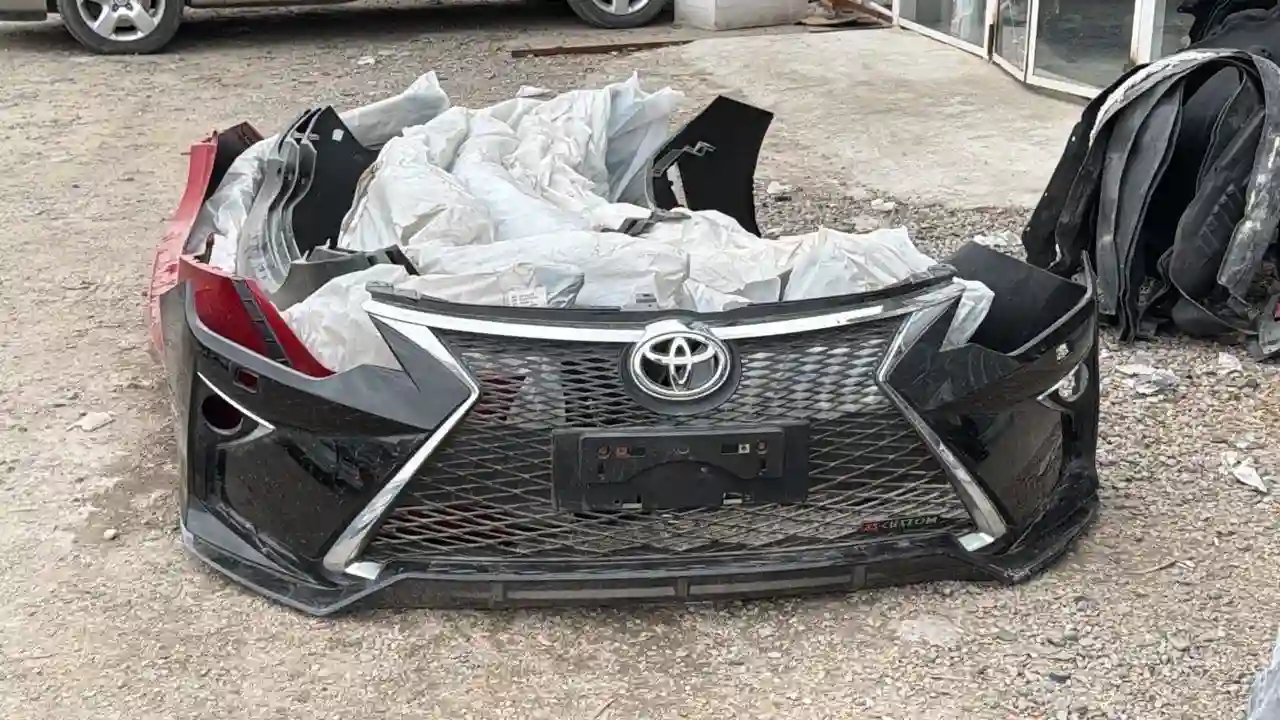 бампер на Toyota
