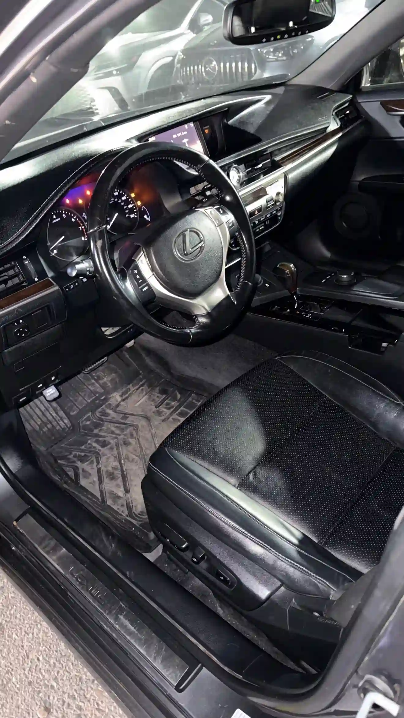 Lexus Es series 2015
