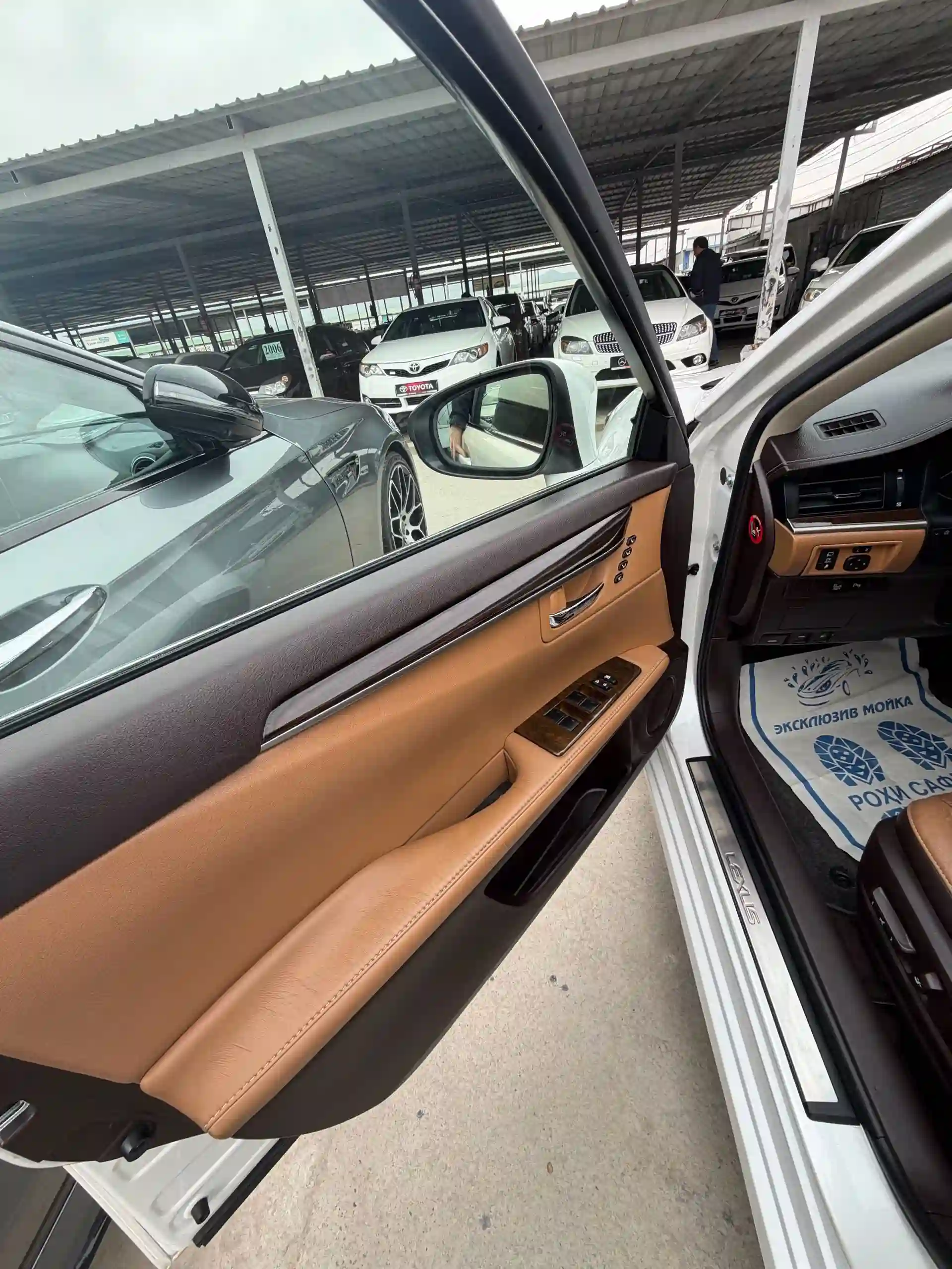 Lexus Es series 2015