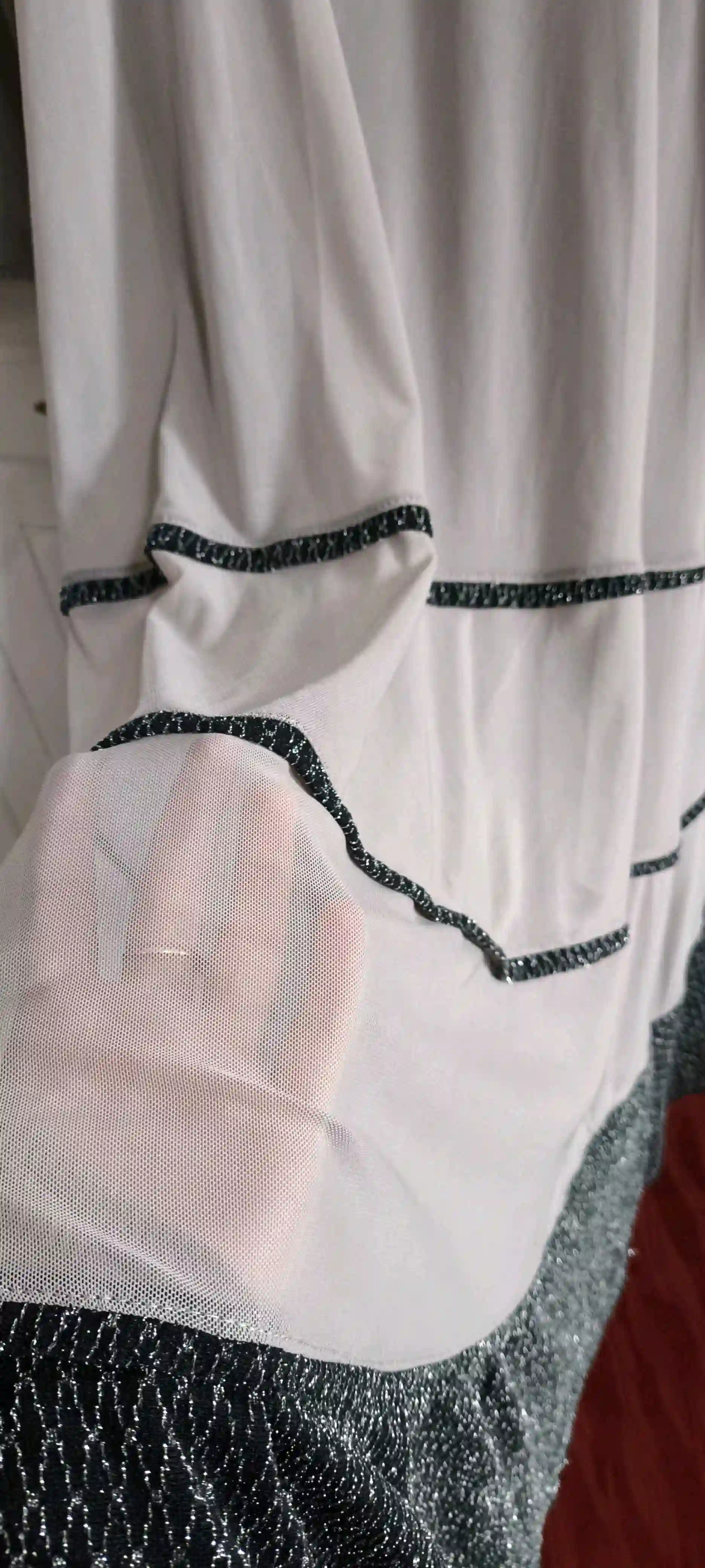Платья