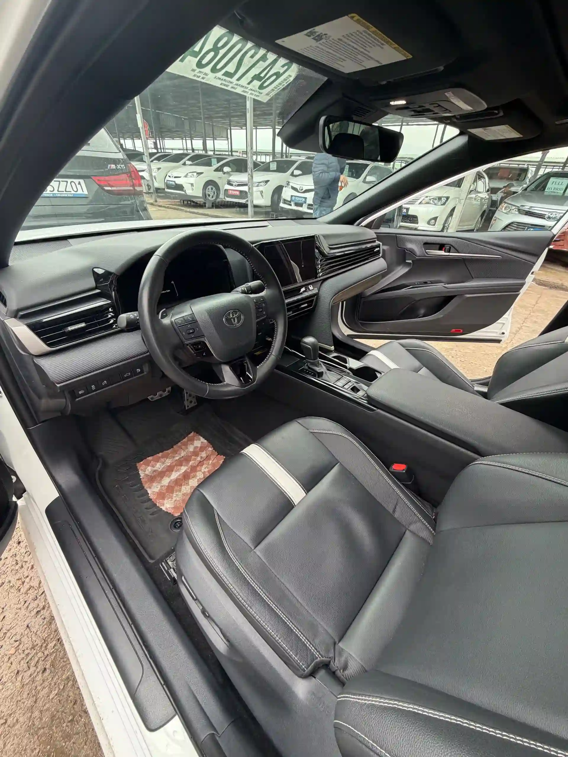 Toyota Camry 2025