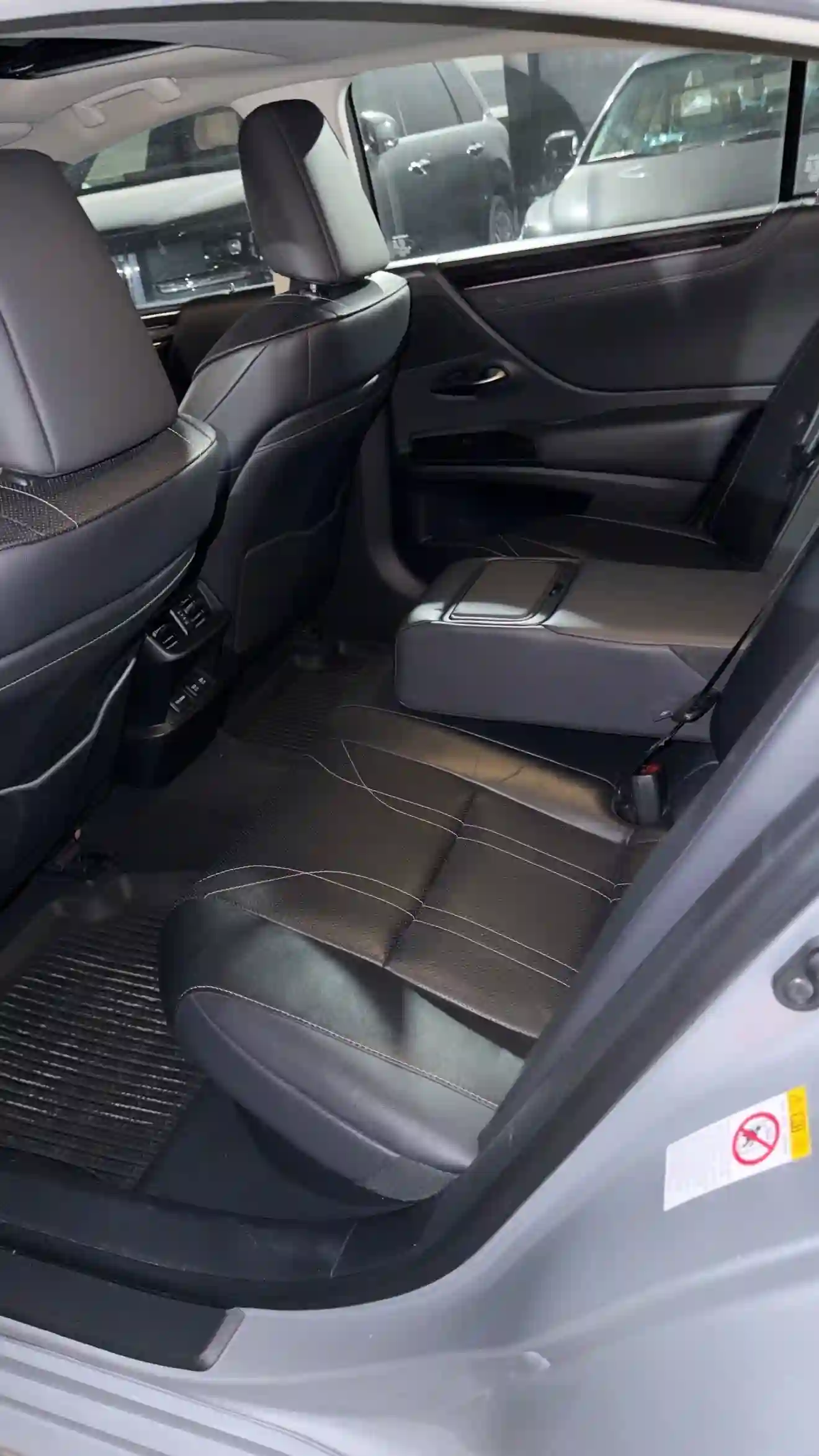 Lexus Es series 2019