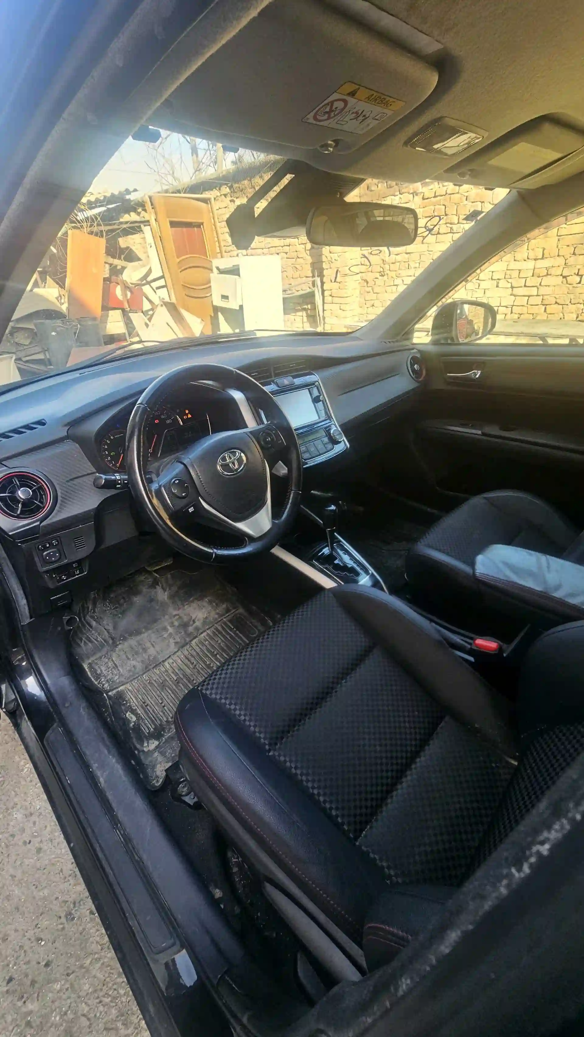 Toyota Fielder 2017