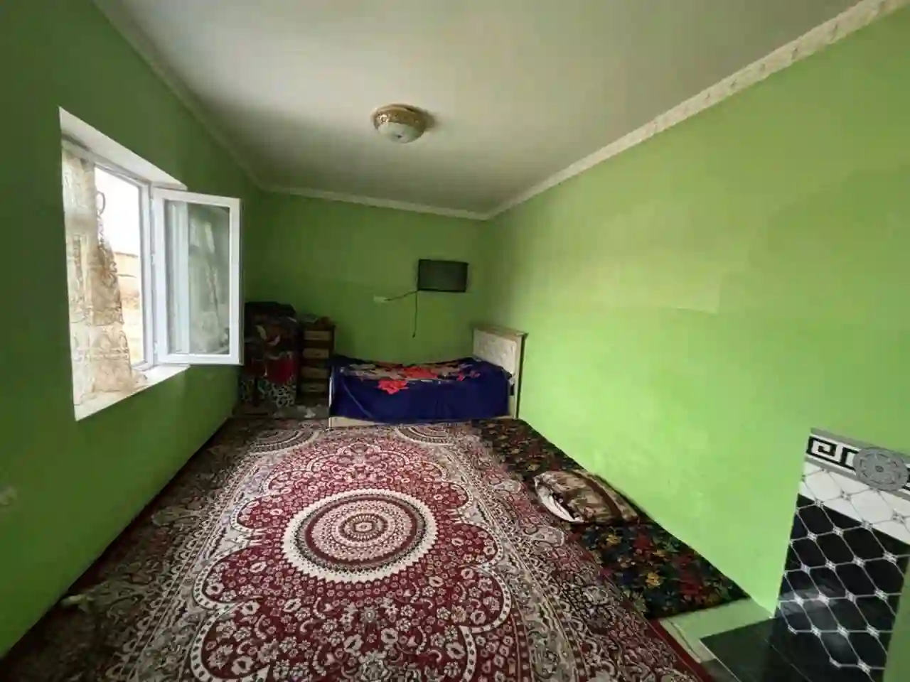 1 этажный, 3-комн. дом, 200 м², 9 соток, уяли