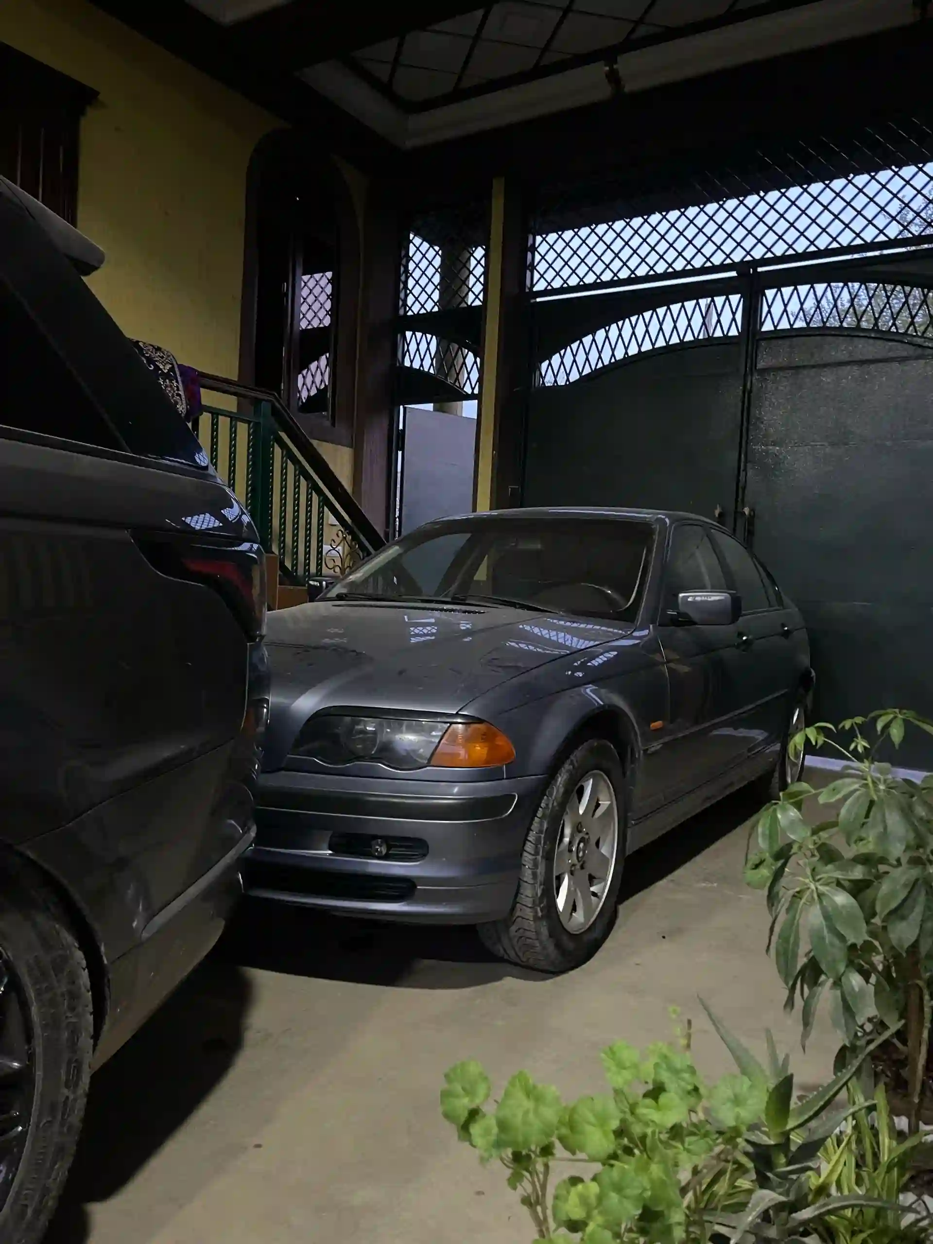 BMW 3 series 2000