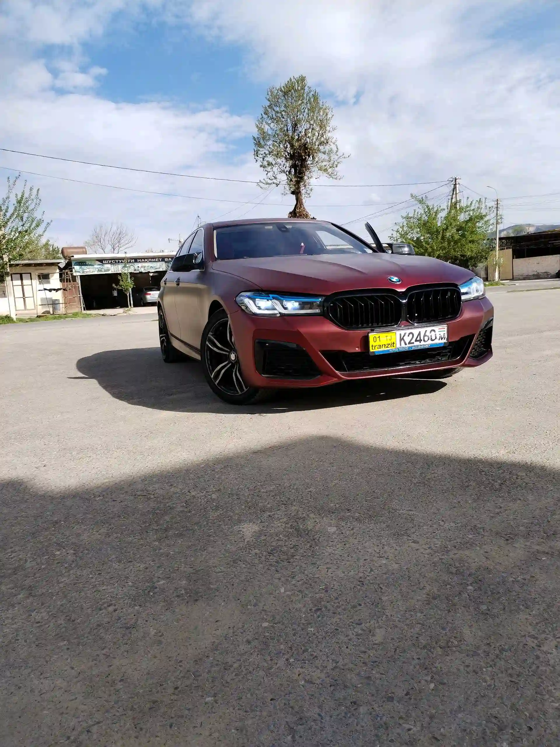 BMW M5 2011