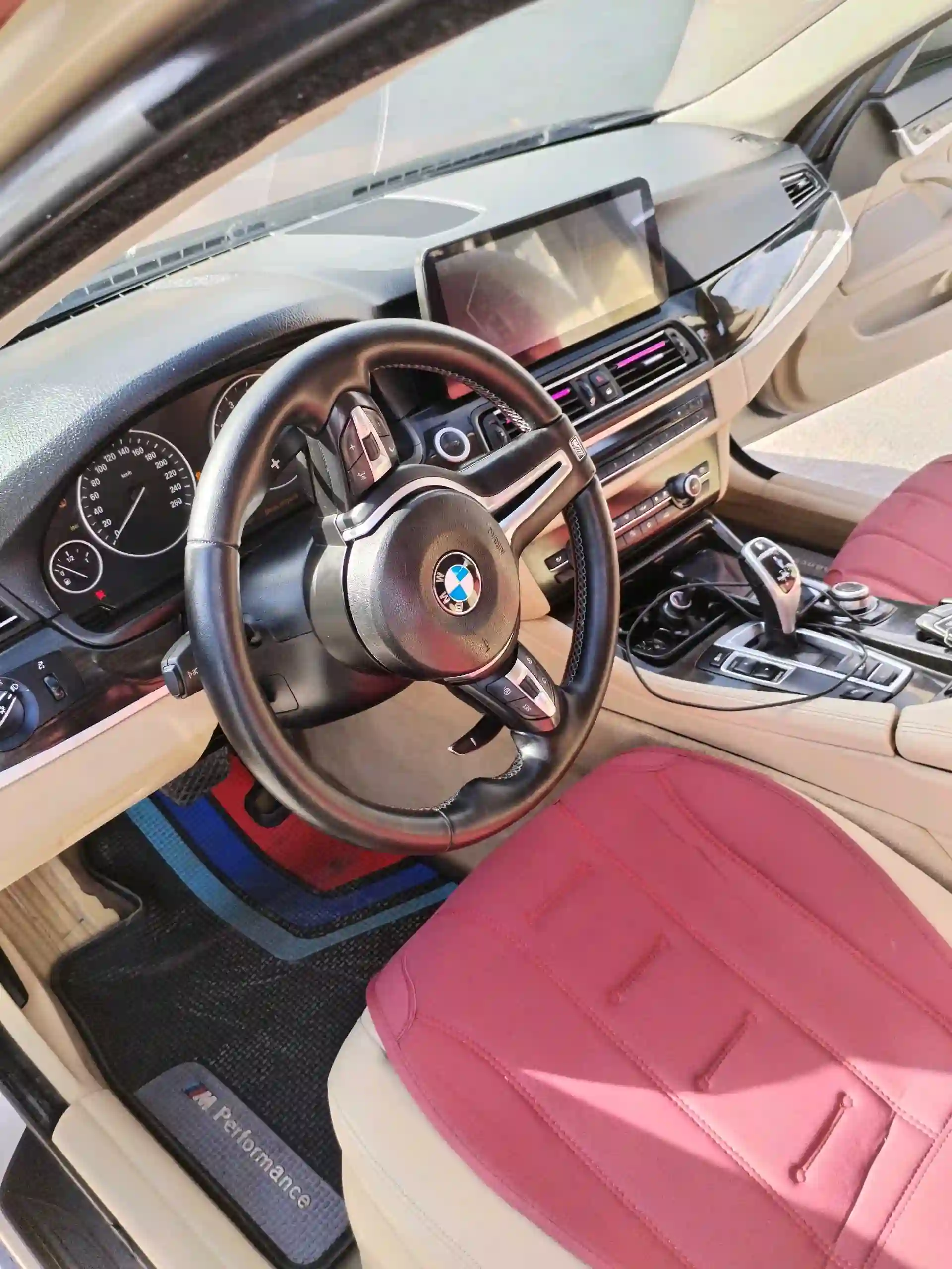 BMW M5 2011