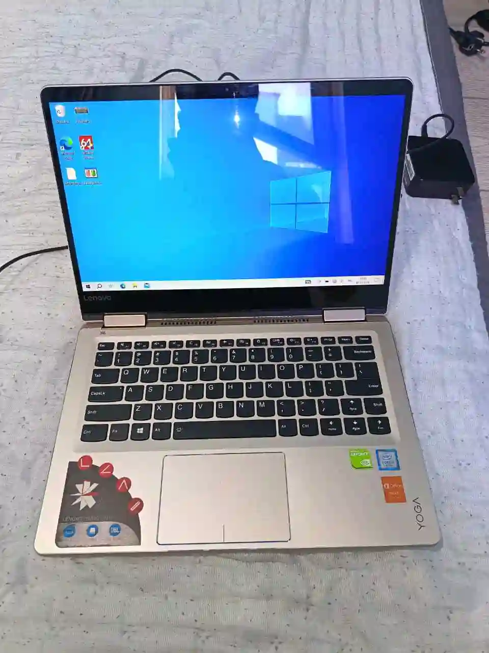 Lenovo Yoga