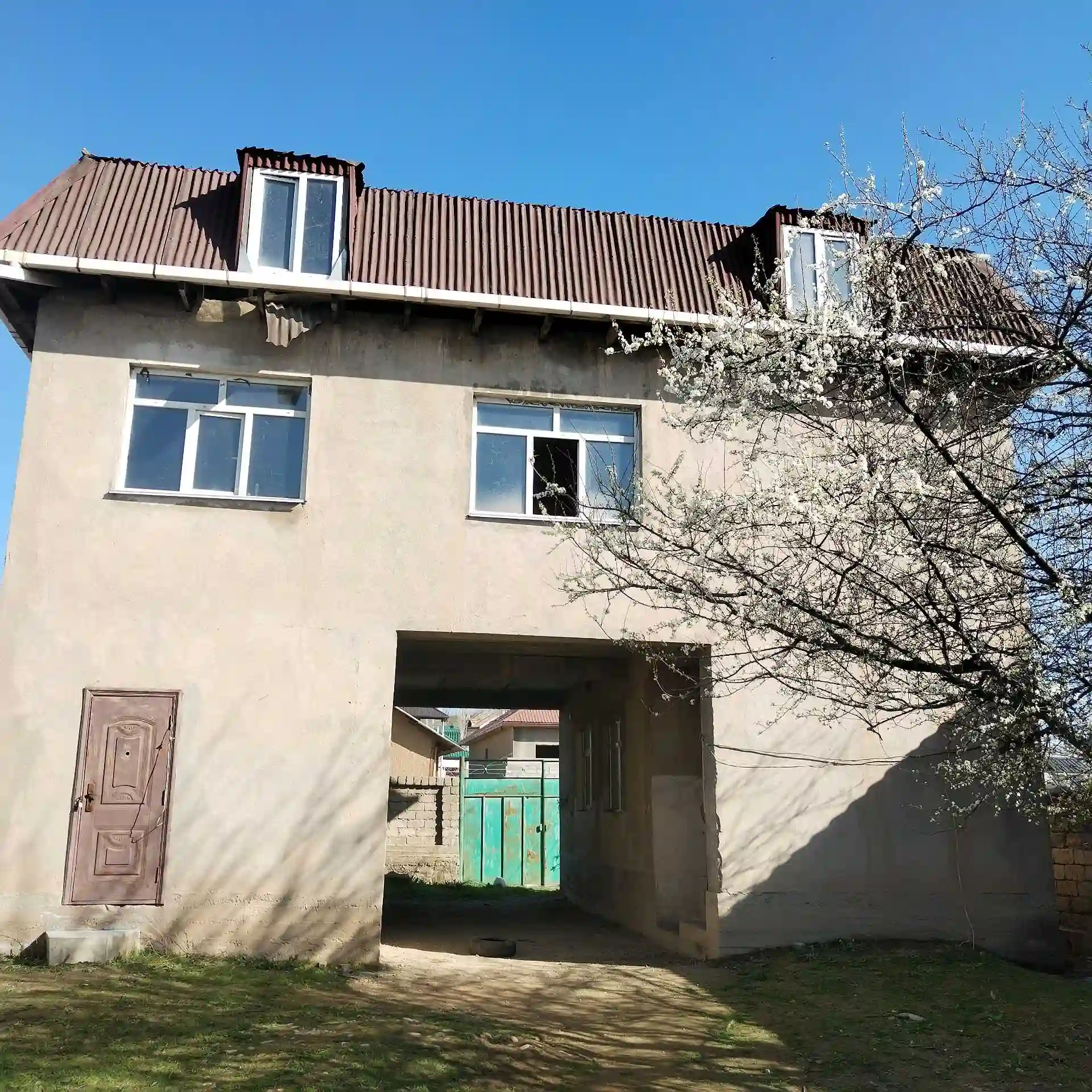 2 этажный, 7-комн. дом, 280 м², 700 соток, шохмансур
