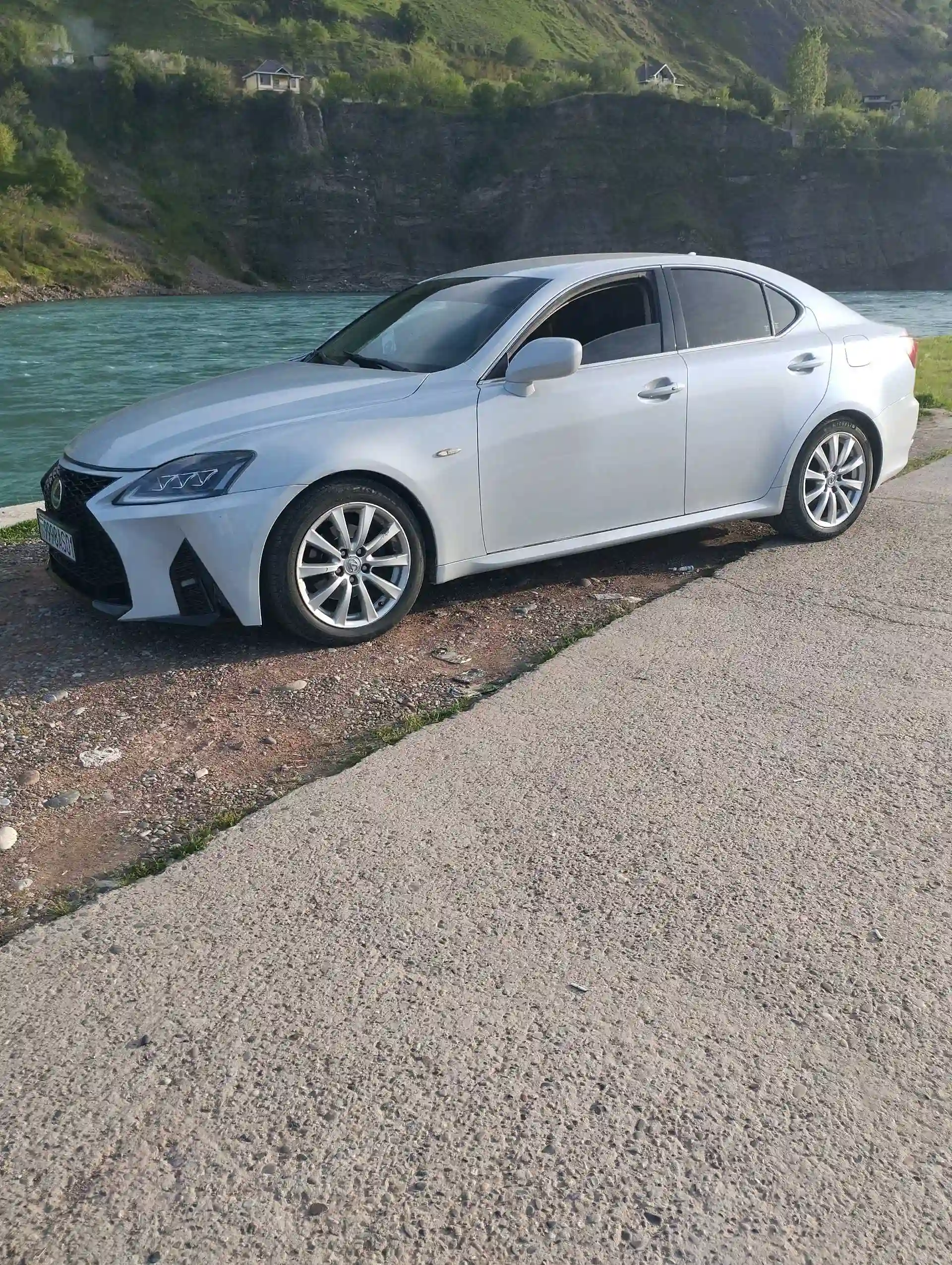 Lexus Is series 2010