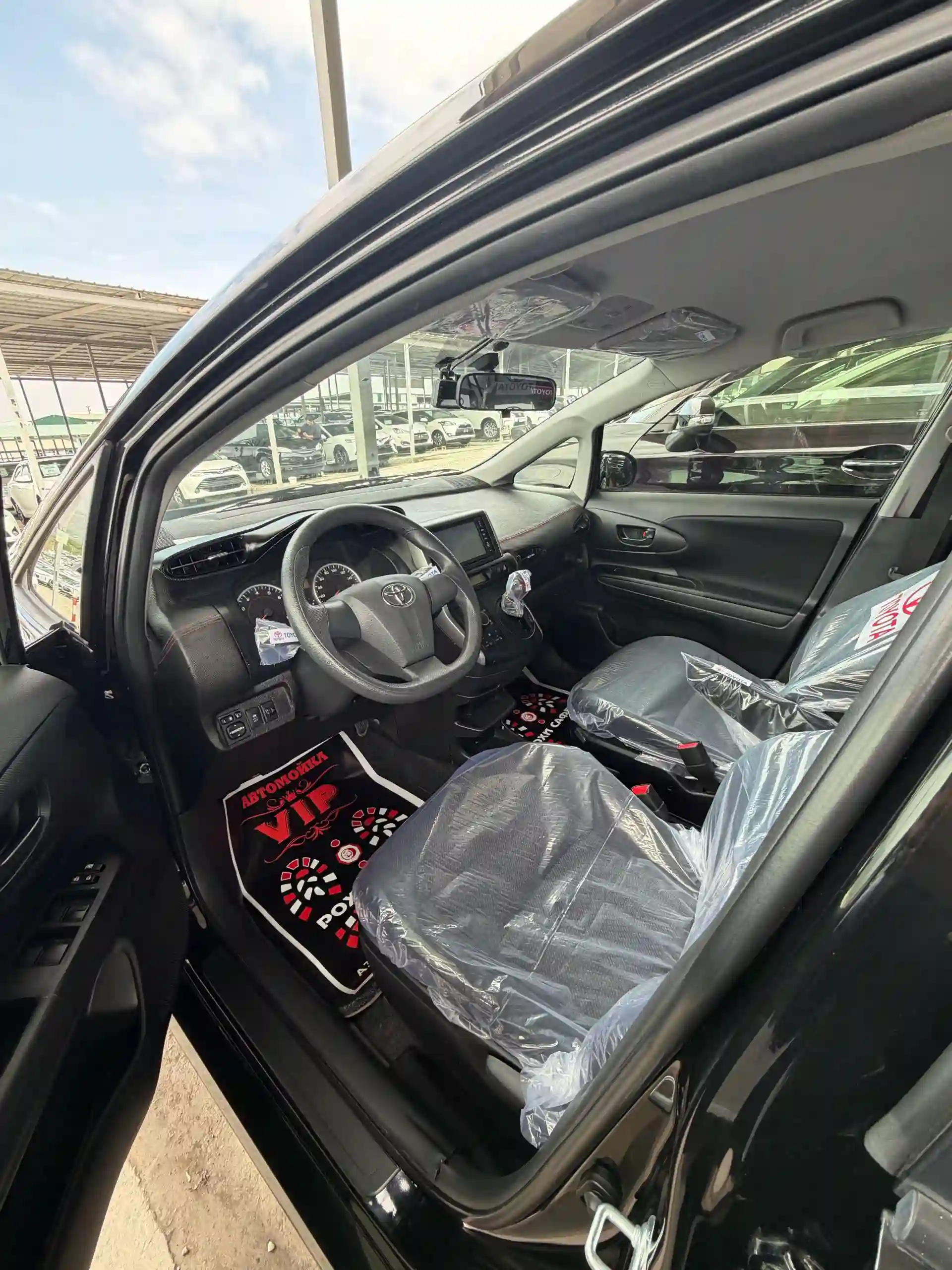 Toyota Fielder 2014