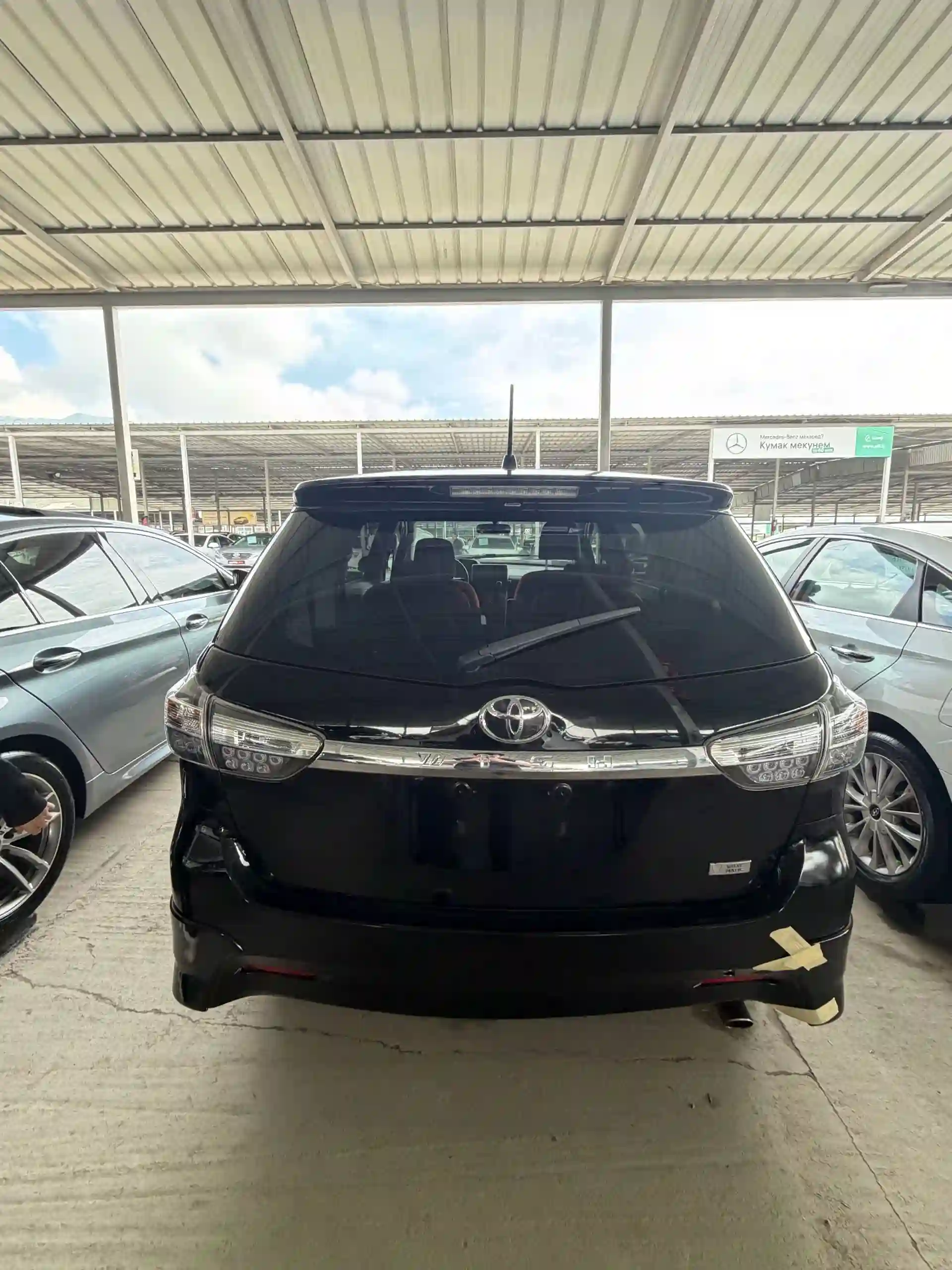 Toyota Vitz 2016