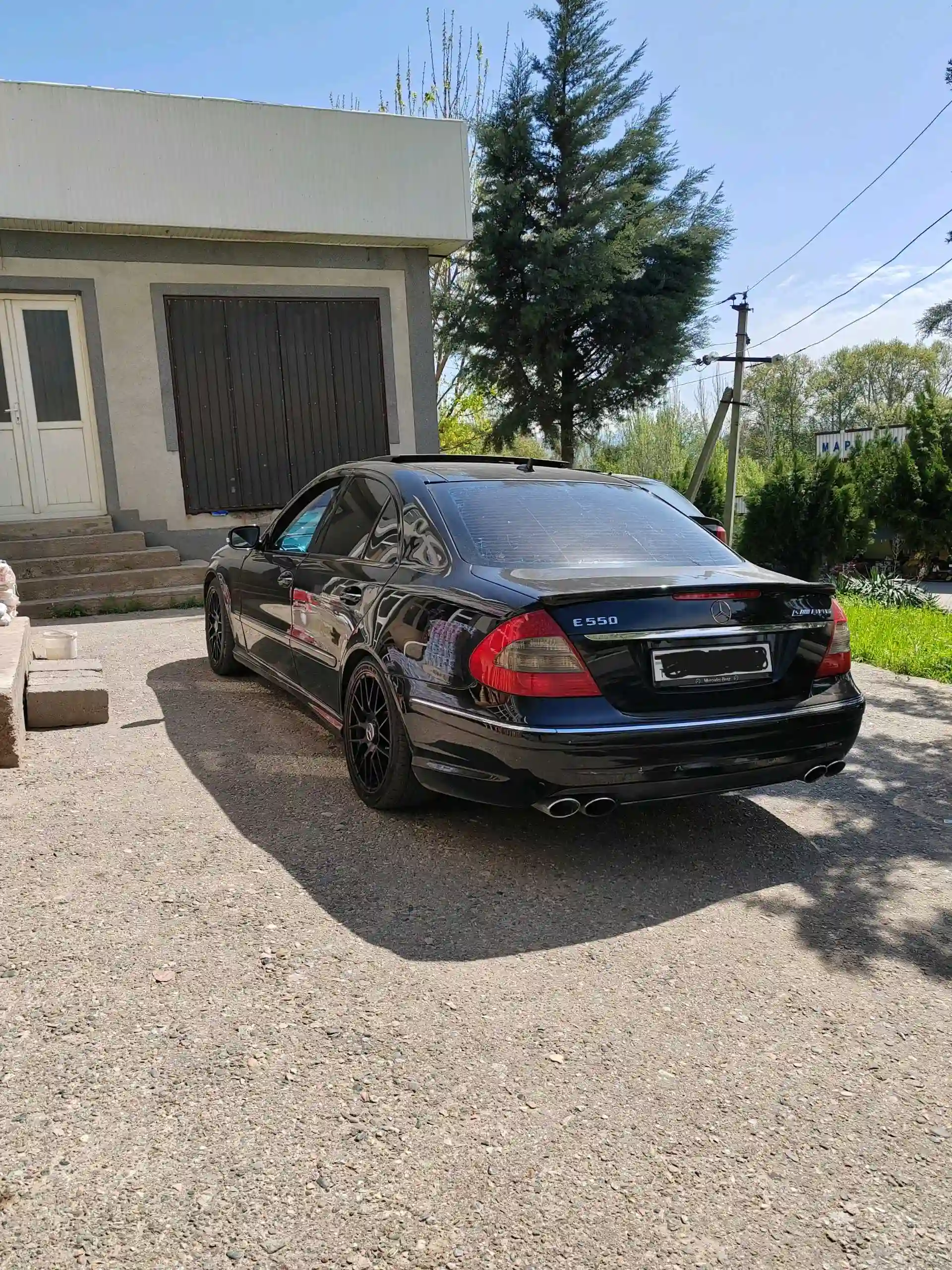 Mercedes-benz E class 2009