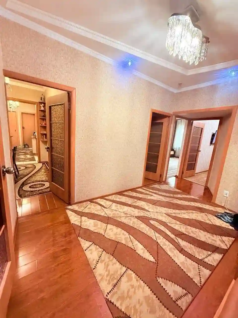 3-к квартира, 6 этаж, 78 м², 102мкр назди родоми 3