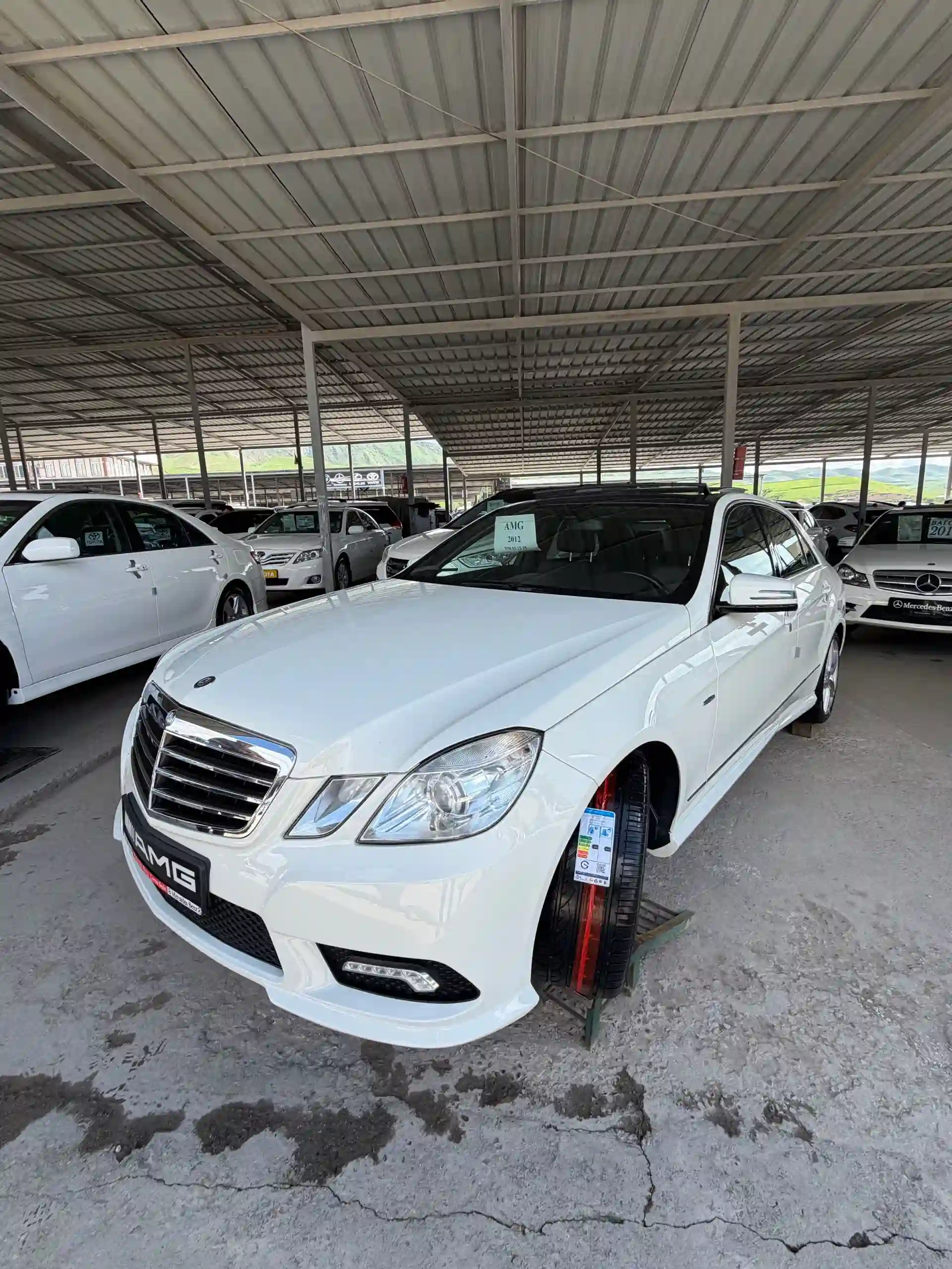 Mercedes-benz E class 2012