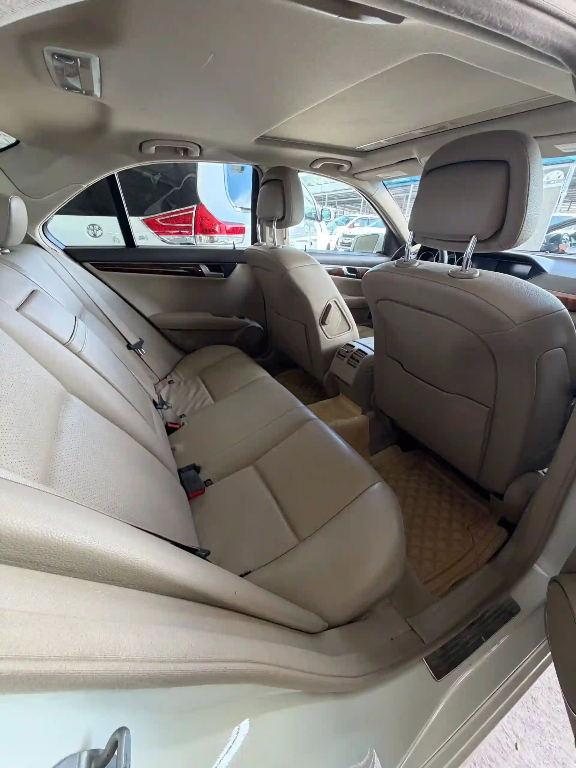 Mercedes-benz C class 2012