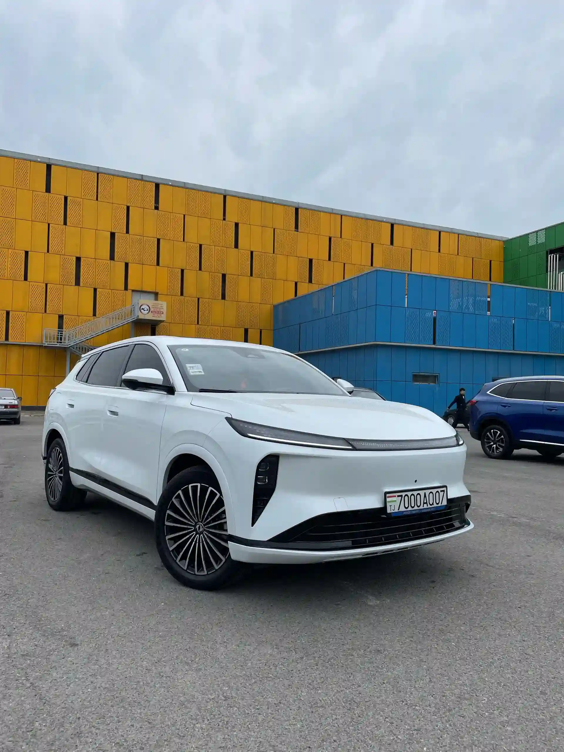 Dongfeng L8 2025