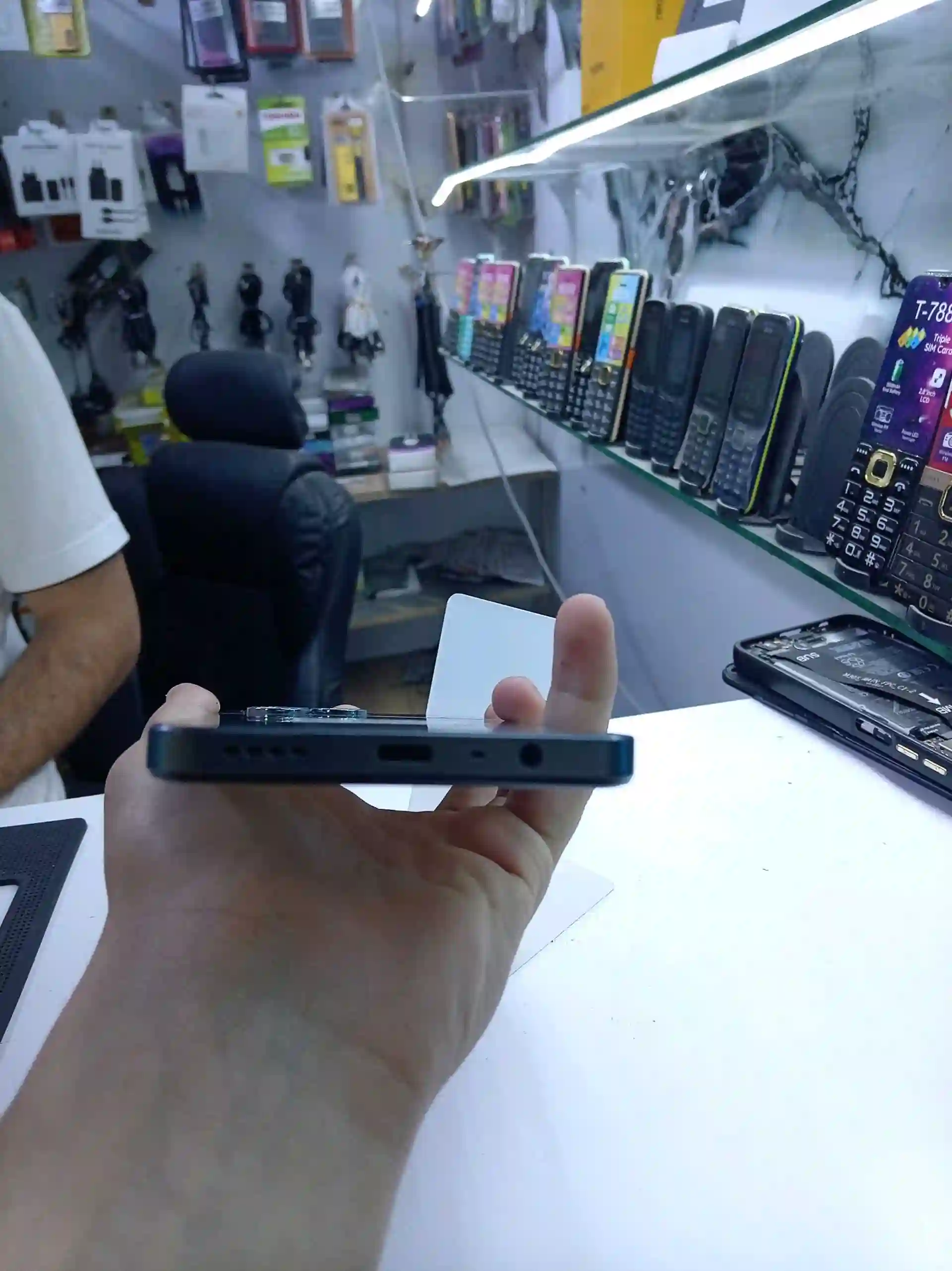 realme Note 60