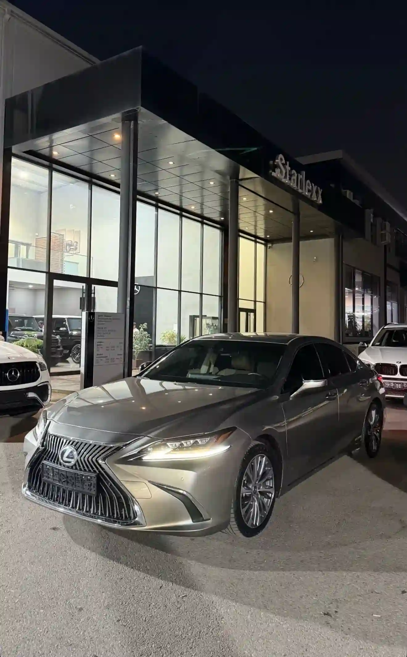 Lexus Es series 2021