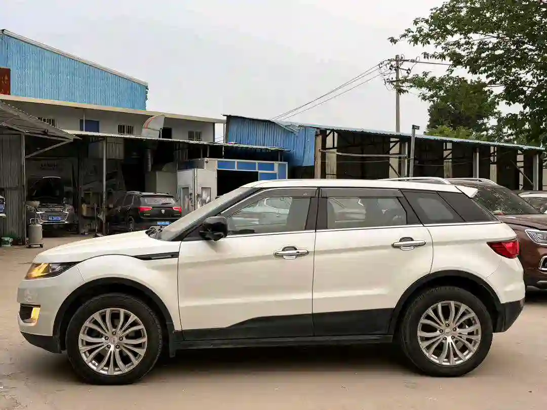 Landwind X8 2016
