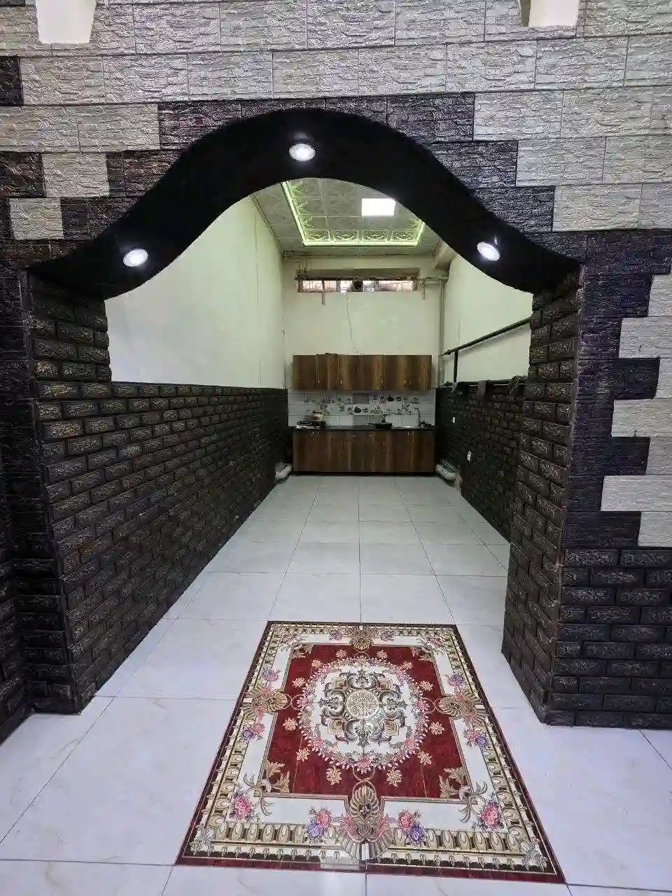3-к квартира, Цокольный этаж, 140 м², Сино