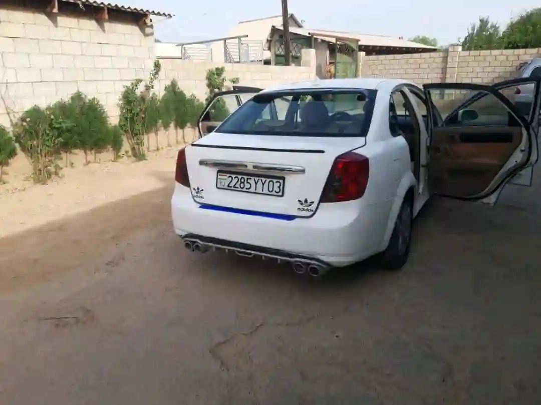 Daewoo Gentra 2004
