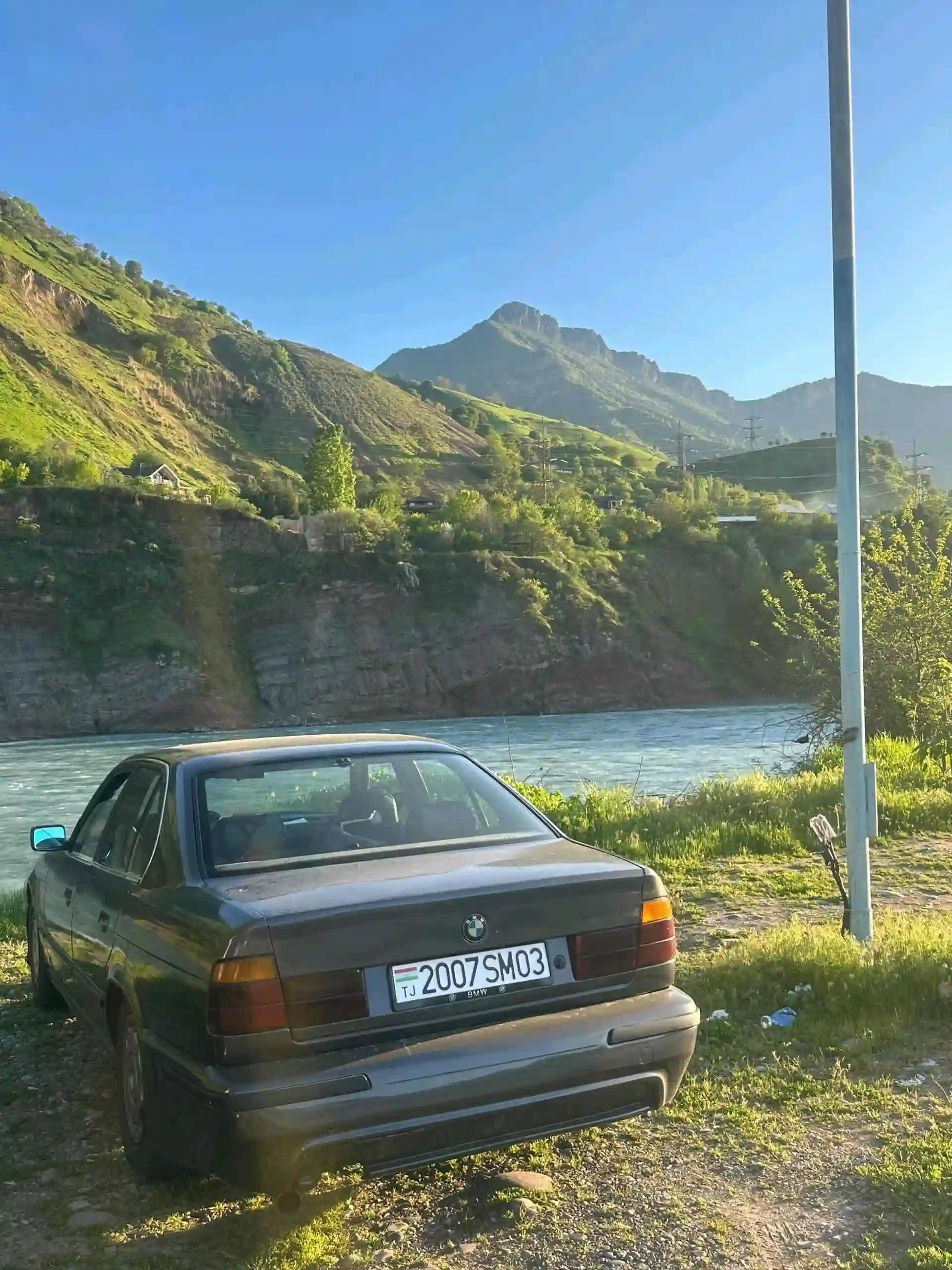 BMW M5 1990